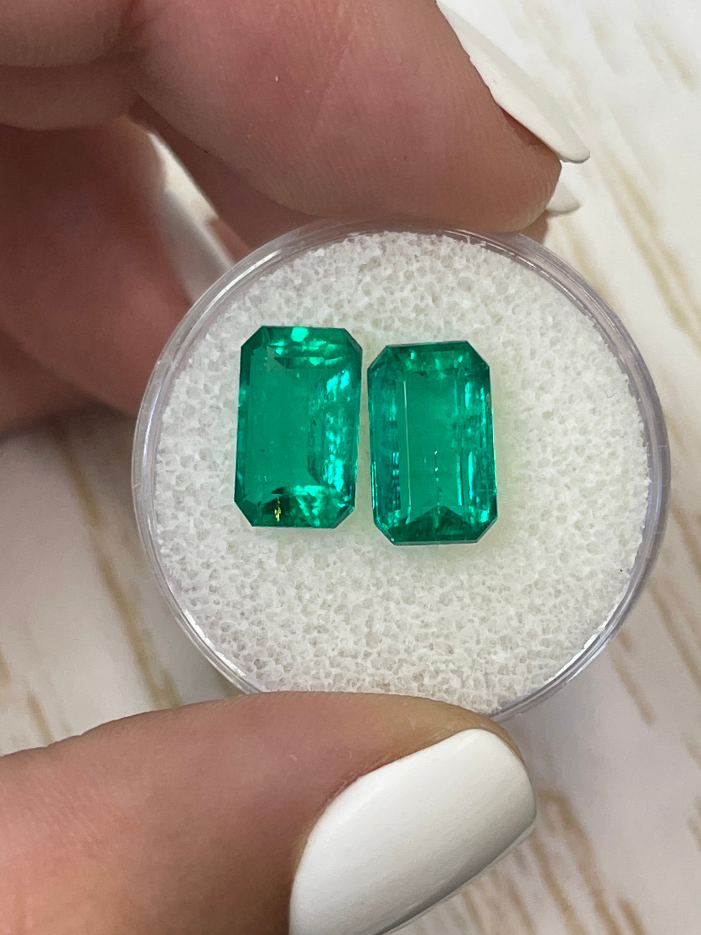 5.63tcw GIA Certified 11x7mm Loose Colombian Emerald Gemstones - Emerald Cut Fine Matching Pair for Jewelry Making, Engagement Rings & Luxury Gifts