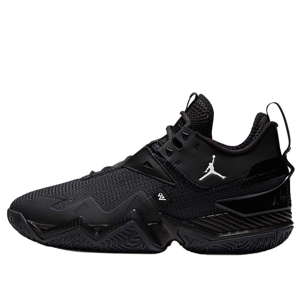 Jordan Men's Sneakers - Retro Basketball Shoes for Men - Comfortable & Stylish for Sports, Casual Wear & Street Fashion
