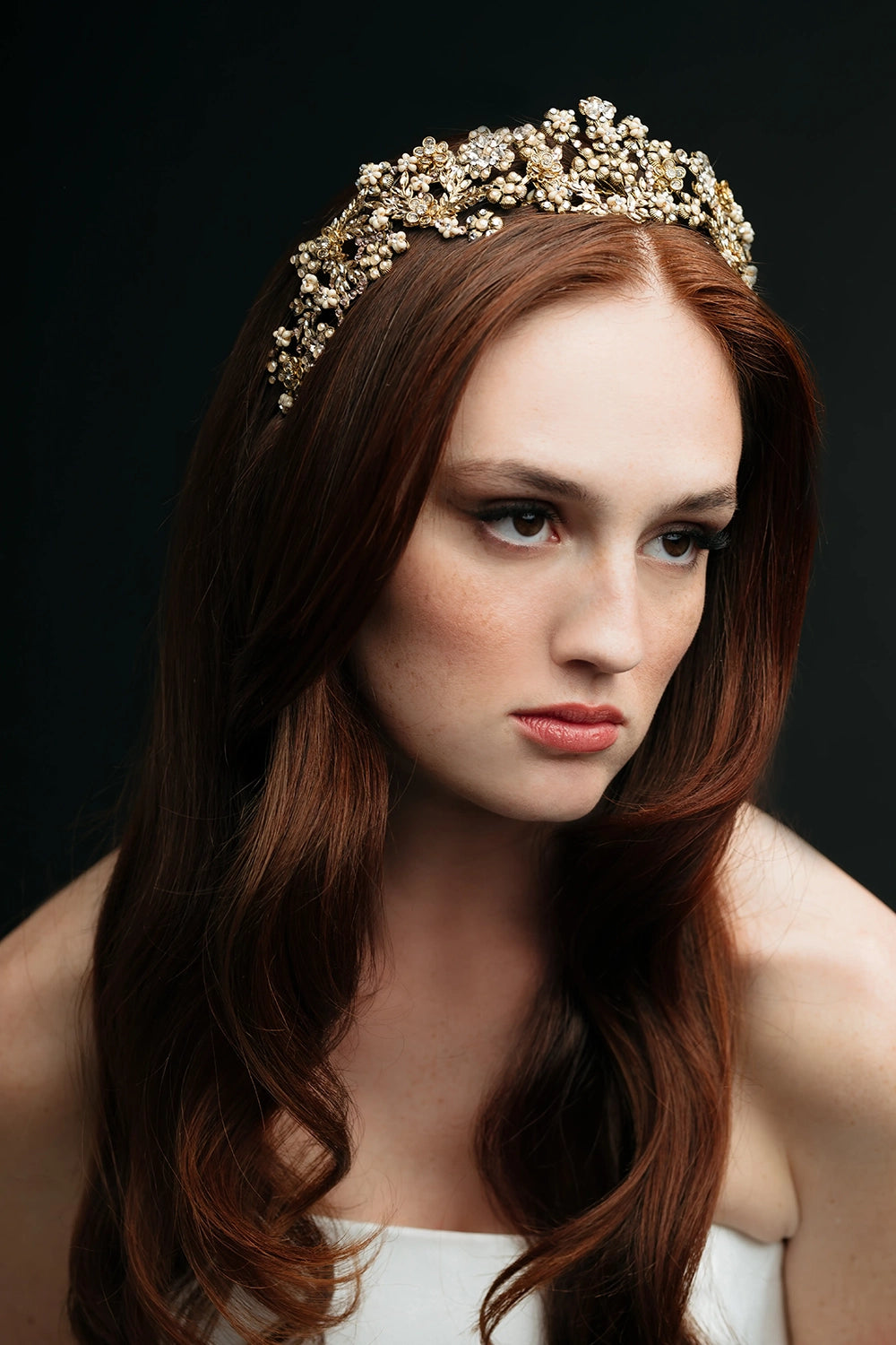 Serenade Crown - Elegant Rhinestone Tiara for Women, Bridal Hair Accessories, Prom Queen Headpiece, Pageant Jewelry - Perfect for Weddings, Proms, Pageants & Special Occasions