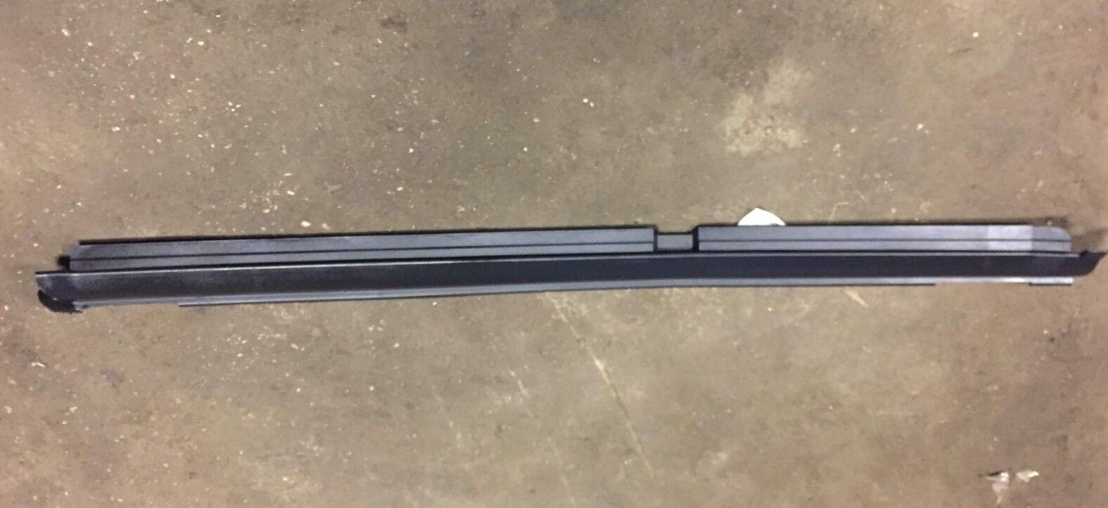 2008 Honda Pilot Left Driver Side Rocker Panel Skirt Molding OEM Replacement Part - Perfect for Car Body Repair & Restoration Projects