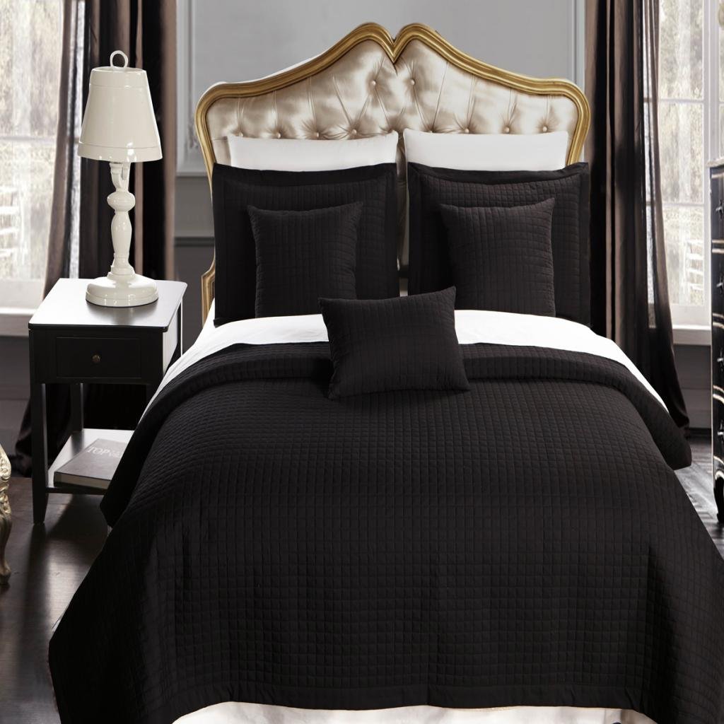 6-Piece King Size Black Super Luxurious Wrinkle-Free Reversible Checkered Coverlet Quilt Bedding Set with Decorative Pillows - Elegant Bedroom Decor for Master Suite, Guest Room & Hotel Stays