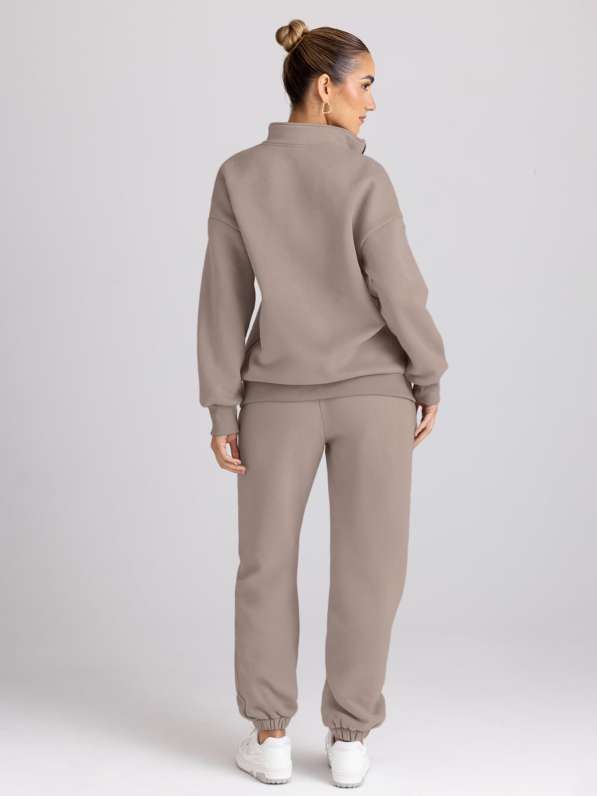 Trendy Queen Women's 2-Piece Outfits - Long Sleeve Half Zip Sweatshirt & Fleece Joggers Set | Cozy Lounge Wear for Home, Gym & Casual Outfits