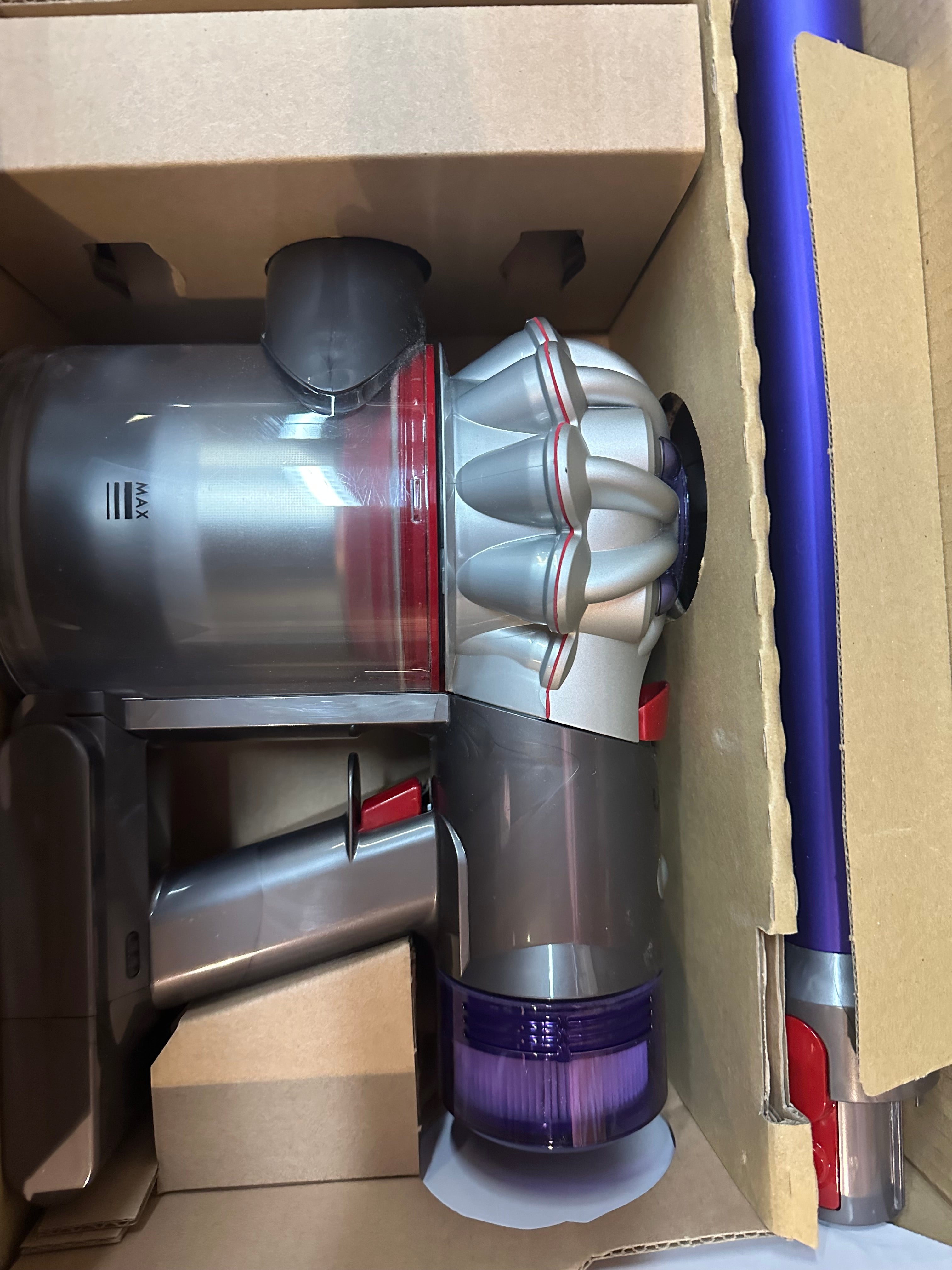 Dyson V8 Animal Extra Cordless Stick Vacuum Cleaner - Powerful Suction for Pet Hair & Home Cleaning | Ideal for Hard Floors & Carpets | Lightweight & Easy to Use