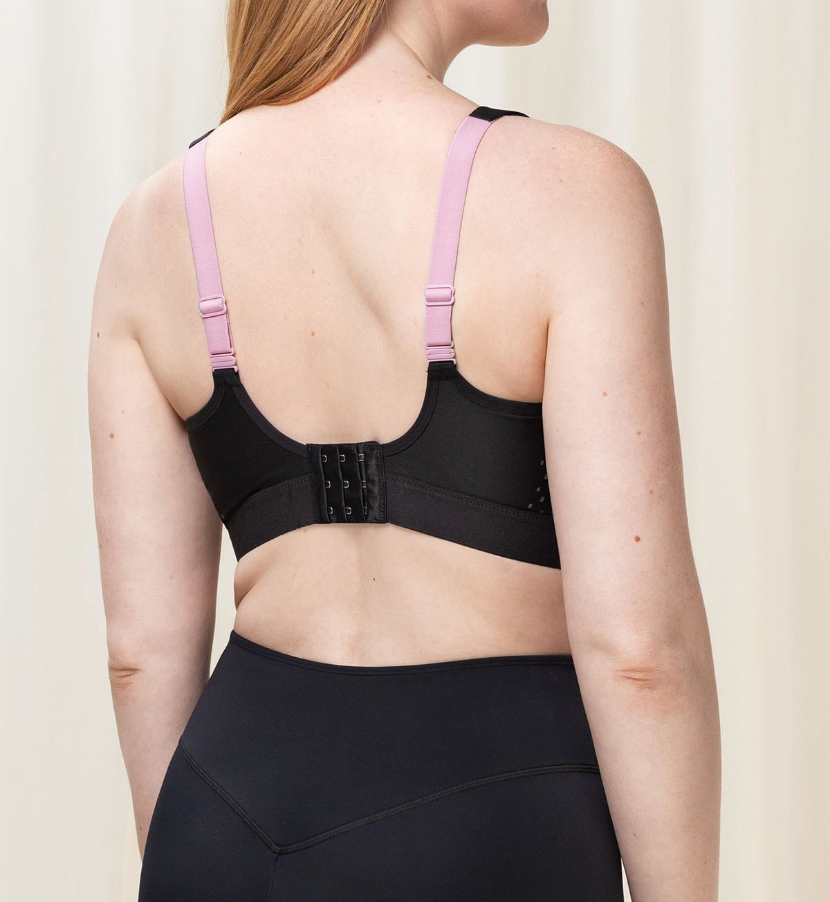 TRIACTION EXTREME LITE SPORTS BRA - High Support Workout Sports Bra for Women - Perfect for Running, Yoga & Gym Training