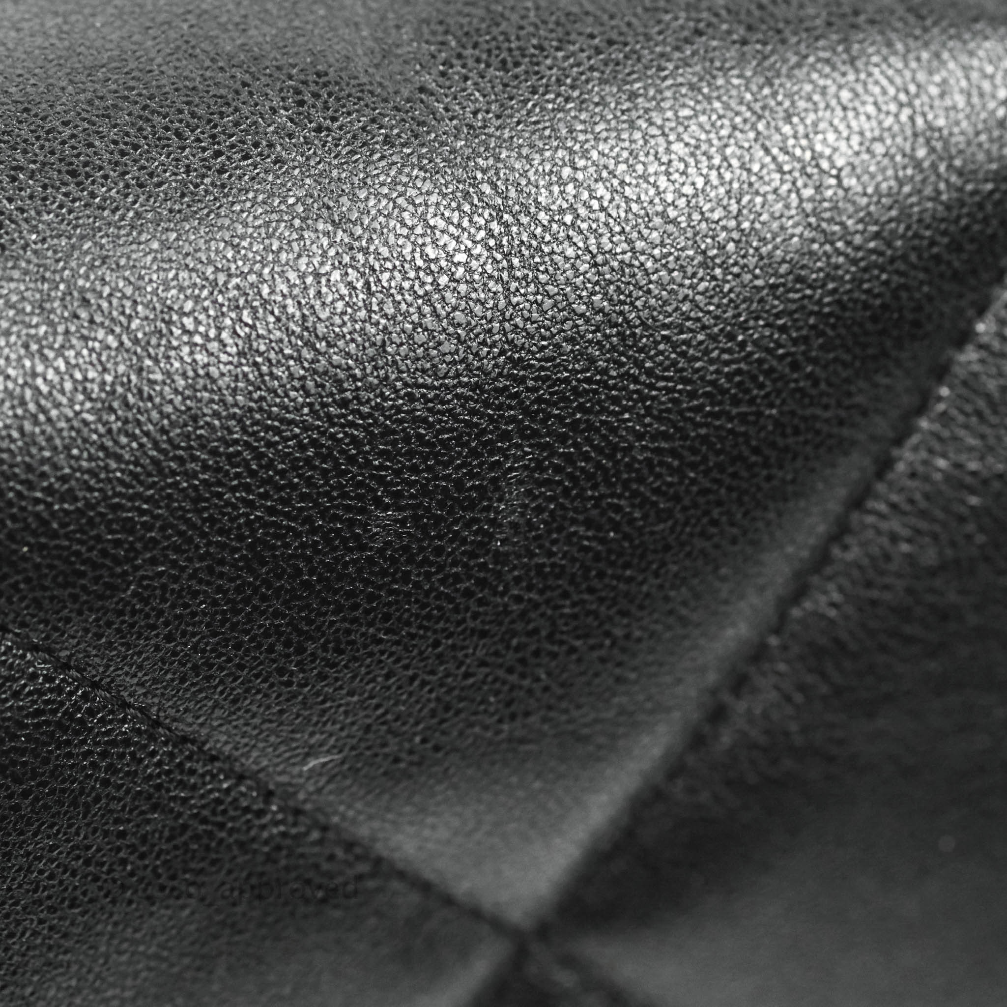 Chanel 19 Medium Flap Bag in Black Goatskin Leather with Mixed Hardware - Luxury Handbag for Women, Perfect for Work, Evening Events & Everyday Use