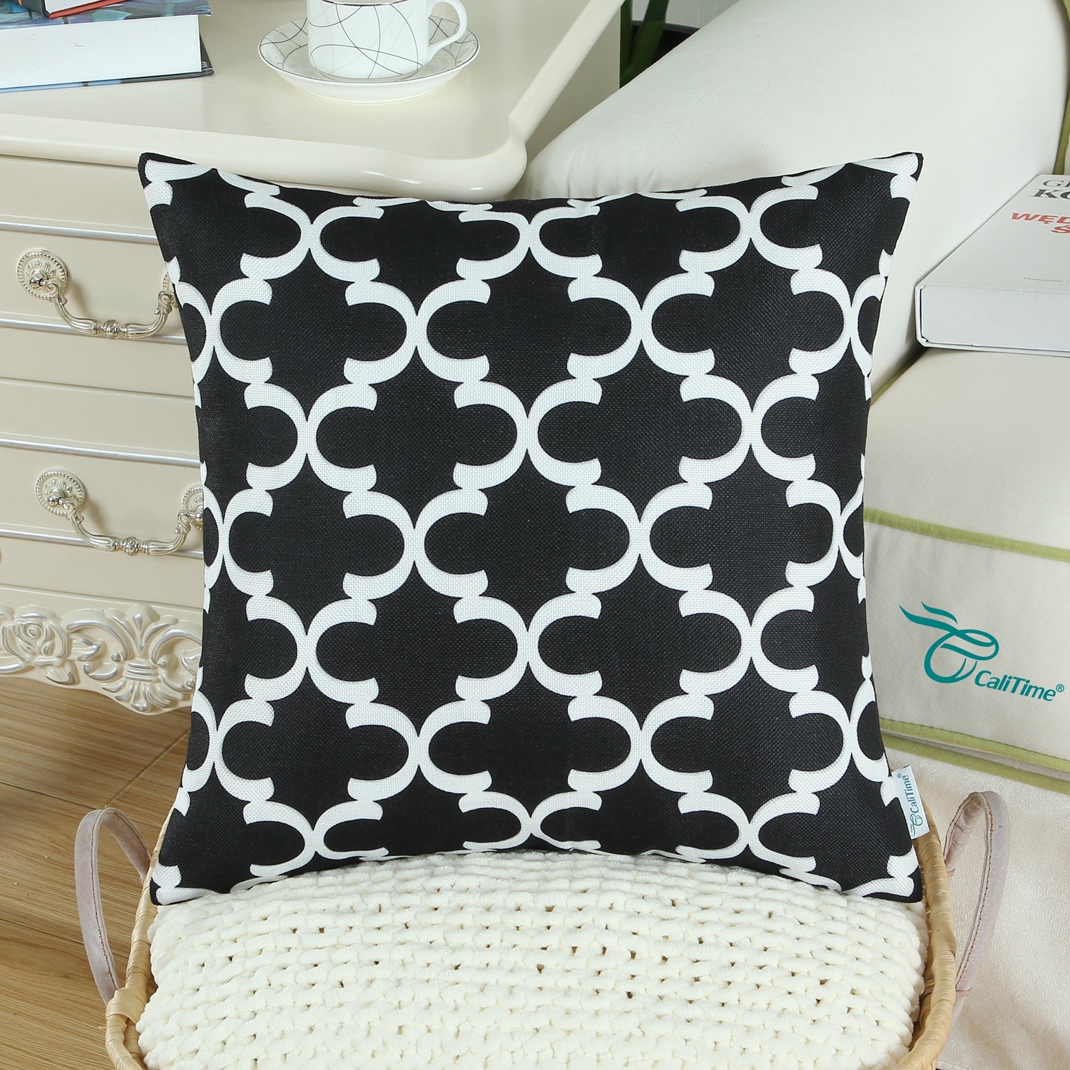 Pack of 2 Soft Canvas Throw Pillow Covers 20x20 Inches - Modern Quatrefoil Geometric Pattern for Couch, Sofa & Home Decor - Black | Perfect for Living Room, Bedroom & Office Accent