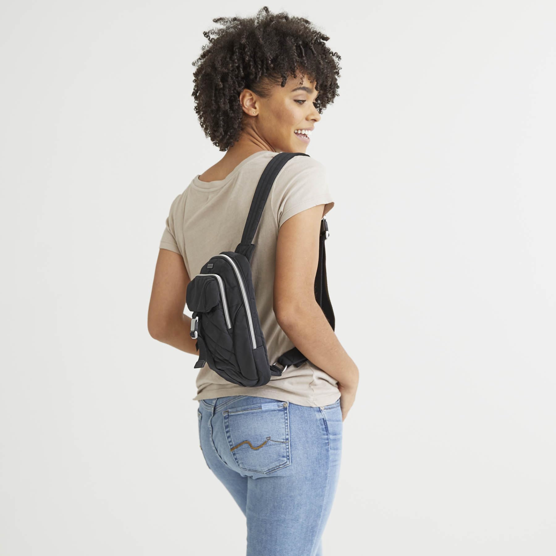 Vera Bradley Women's Performance Twill Utility Sling Backpack - Lightweight Travel Backpack for Work, Gym & Outdoor Adventures - Perfect for Commuting, Hiking and Daily Use