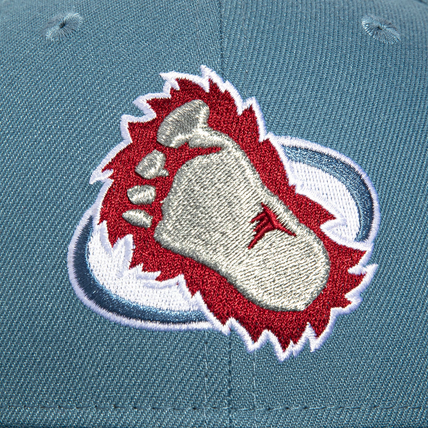 New Era 59Fifty Colorado Avalanche Alternate Snapback Hat - Indigo & Black NHL Hockey Cap for Men - Perfect for Games, Fan Gear & Streetwear Fashion