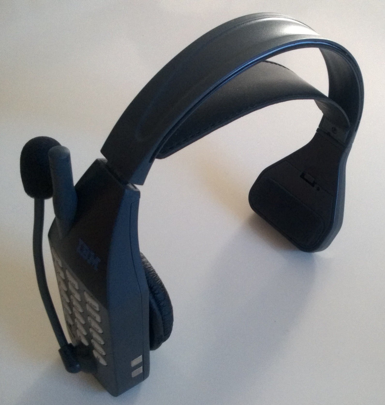 IBM 900 MHz Cordless Headset Telephone with Digital Answering System - Wireless Office Phone for Home & Business Use