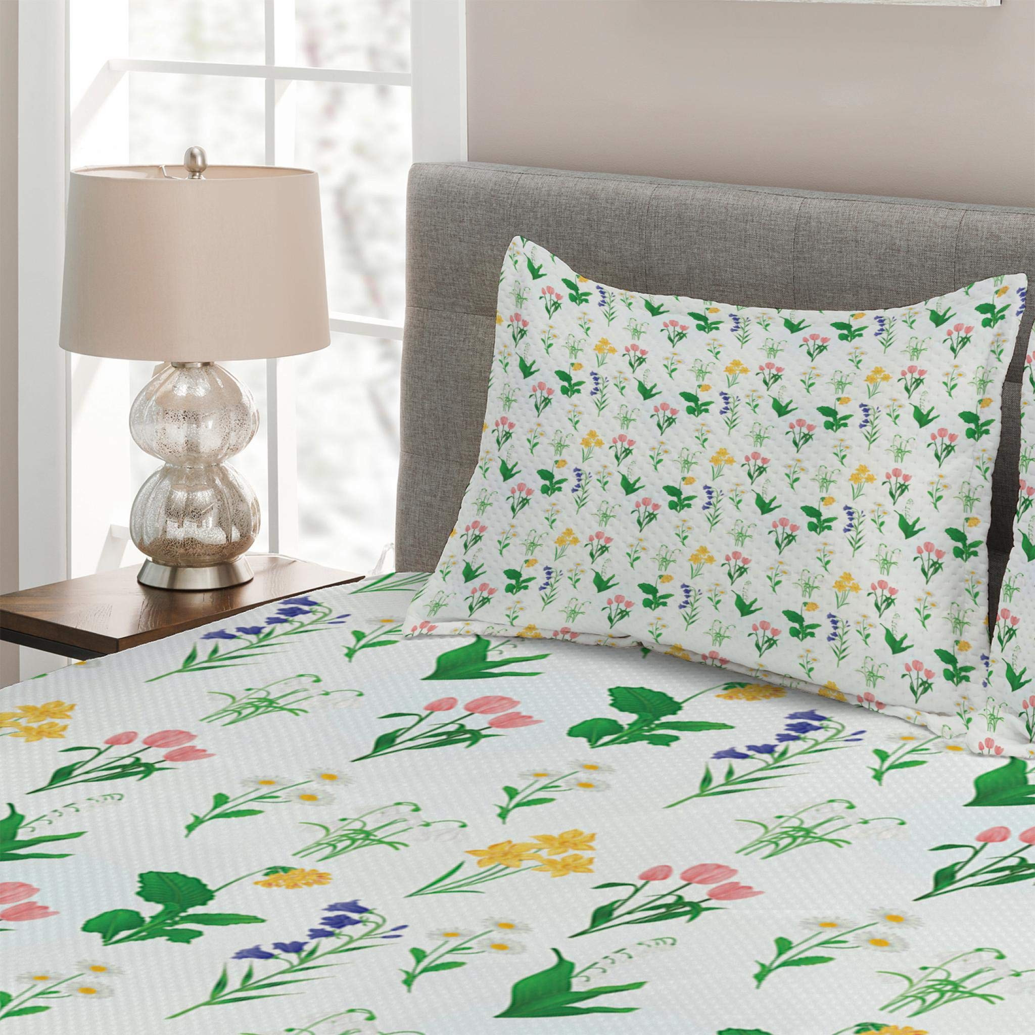 Lunarable Periwinkle Floral Bedspread Set - 3 Piece Queen Size Quilted Coverlet with 2 Pillow Shams | Spring Flowers Design Featuring Lily of The Valley, Snowdrops, Bluebell & Daffodil | Soft Decorative Bedding for Master Bedroom, Guest Room & Cozy Home Decor