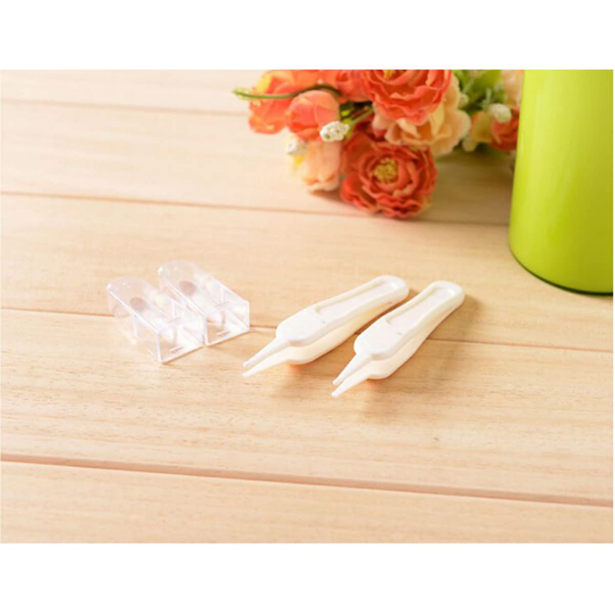 Safe Baby Nose & Ear Cleaner Tweezers - White for Gentle Cleaning