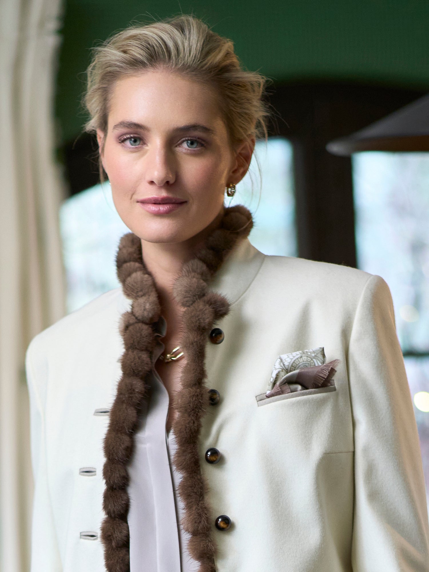 Ana Loden Kneecoat - Premium Knee-Length Coat for Women | Stylish Winter Outerwear for Work, Date Night & Formal Occasions