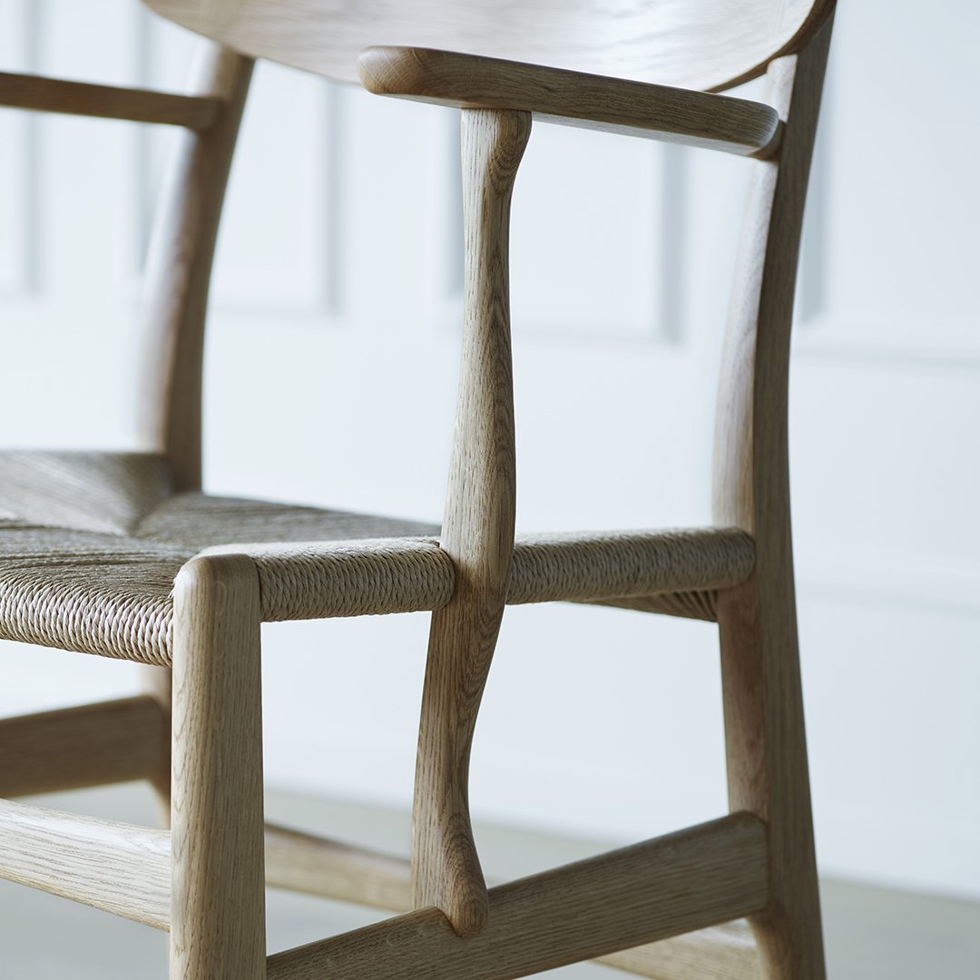 CH26 Modern Dining Chair - Sturdy Wooden Frame & Comfortable Upholstered Seat - Perfect for Kitchen, Dining Room, and Restaurant Use