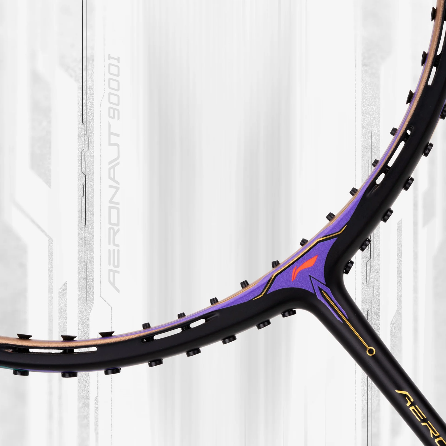 Li Ning Aeronaut 9000 I Badminton Racket (Black/Gold) - Professional Carbon Fiber Shuttlecock Racket for Smash Power & Control - Perfect for Tournaments & Training Sessions