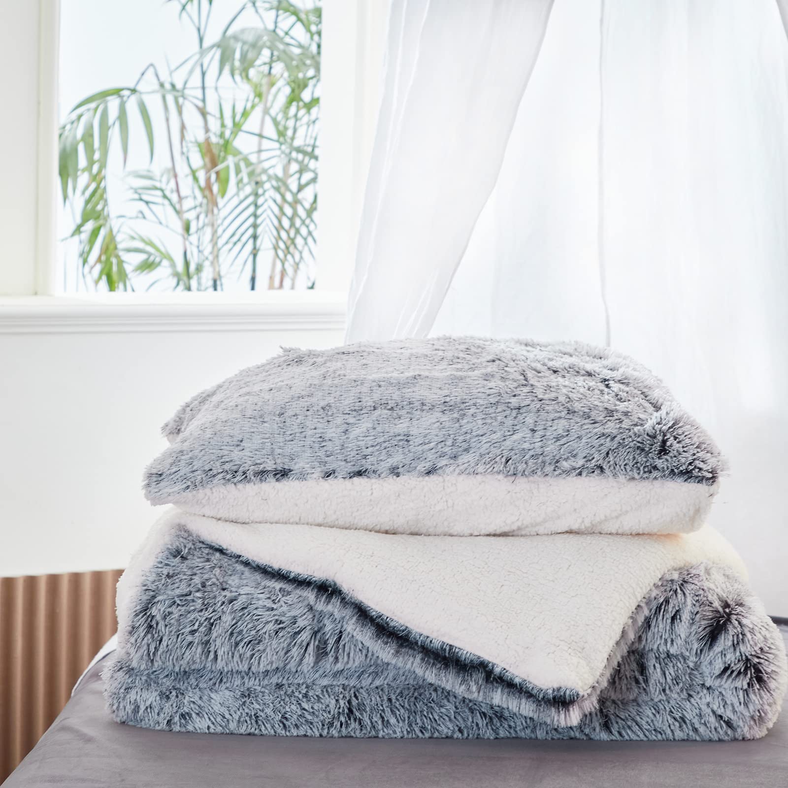 Luxury Faux Fur Shaggy Comforter Set Twin Size - Ultra Soft Plush & Sherpa Reversible Bedding in Grey/White - 3 Piece Fluffy Fuzzy Comforter with Pillowcases - Perfect for Winter Warmth & Cozy Bedroom Decor