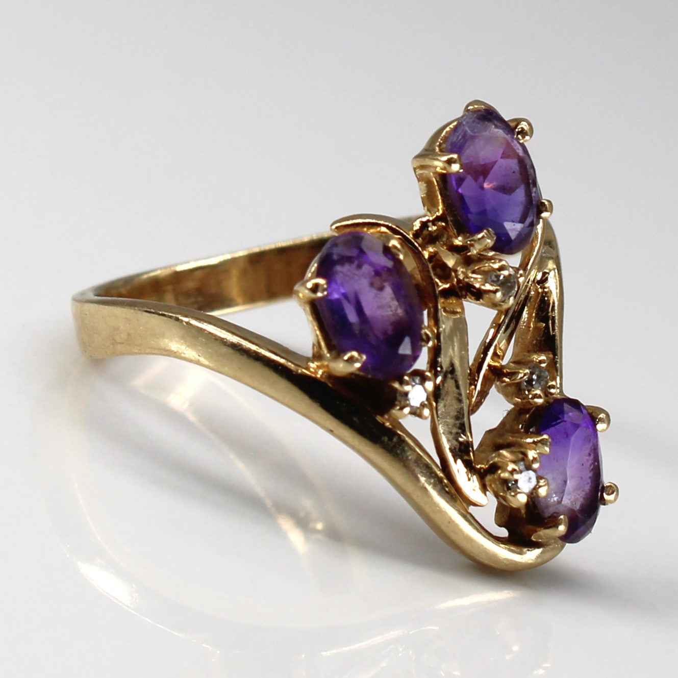 14K Yellow Gold Amethyst & Diamond Textured Ring for Women | 0.60ctw Amethyst & 0.04ctw Diamond | Size 7.25 | Elegant Jewelry Gift for Anniversary, Birthday & Special Occasions