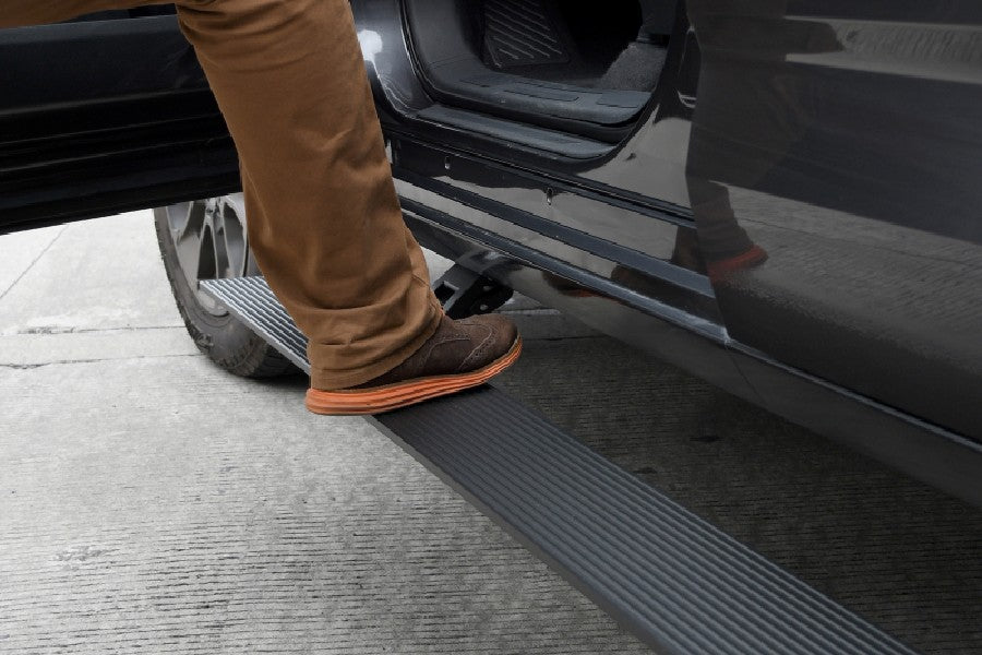 2015-2019 Chevrolet Silverado 2500 HD Extended Cab Go Rhino E1 Electric Running Board Kit - Textured Black | Auto Step Boards for Trucks & SUVs | Off-Road & Daily Driving Accessories