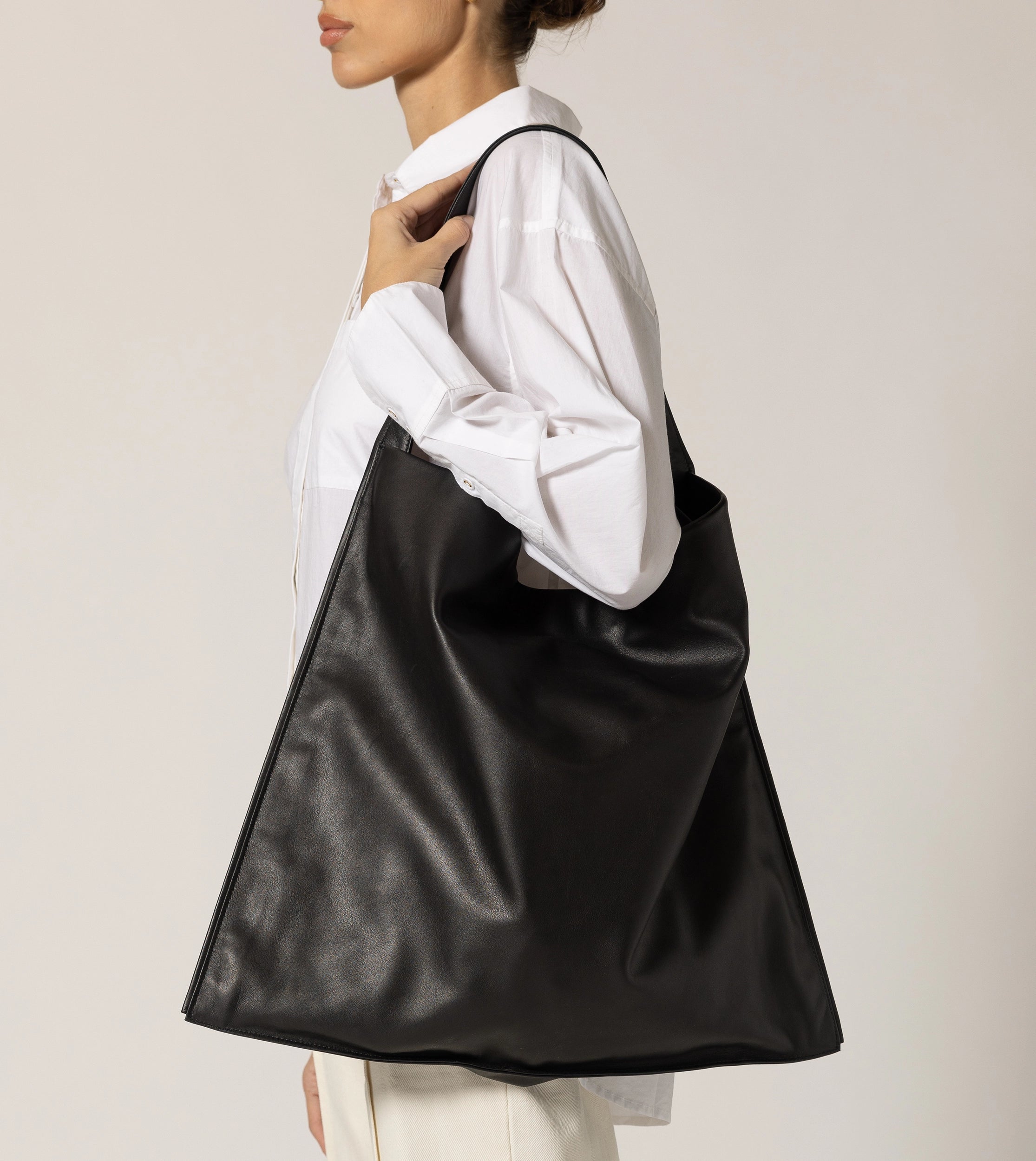 Ariadne Tote Bag for Women - Large Black Leather Shoulder Bag - Perfect for Work, Travel & Shopping