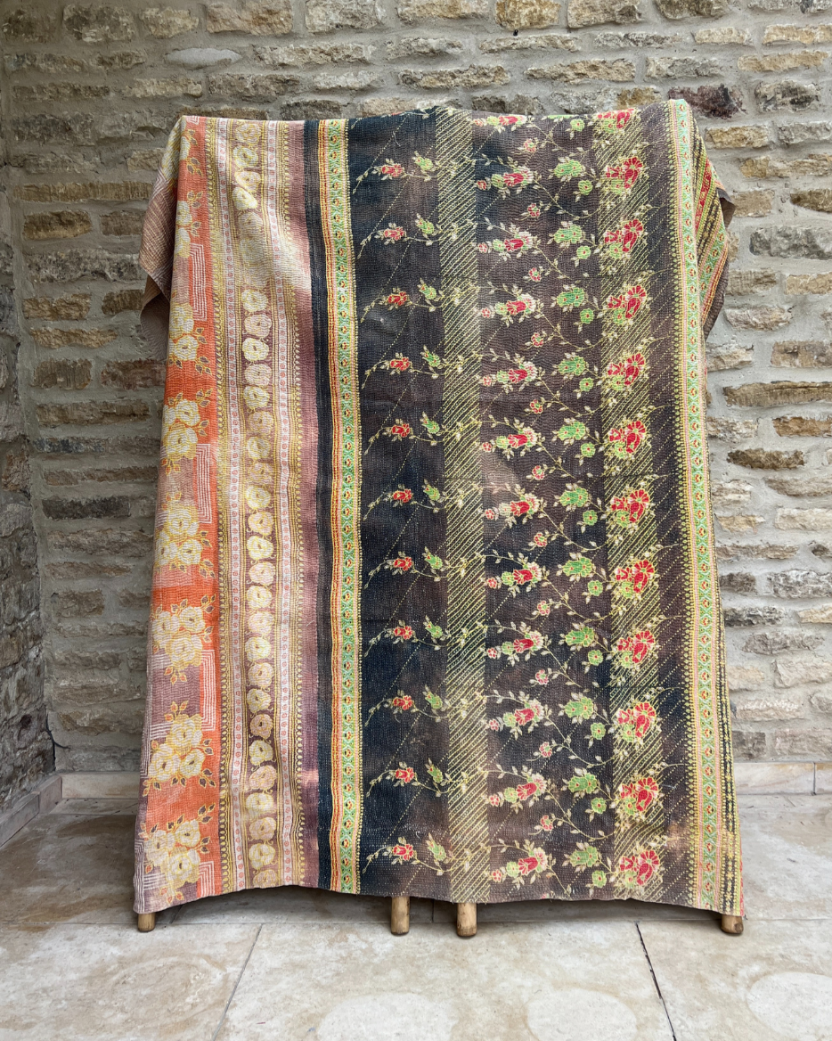 Midweight Kantha Quilt No. 657 - Handmade Cotton Throw Blanket for Bed, Sofa & Cozy Home Decor - Perfect for All Seasons