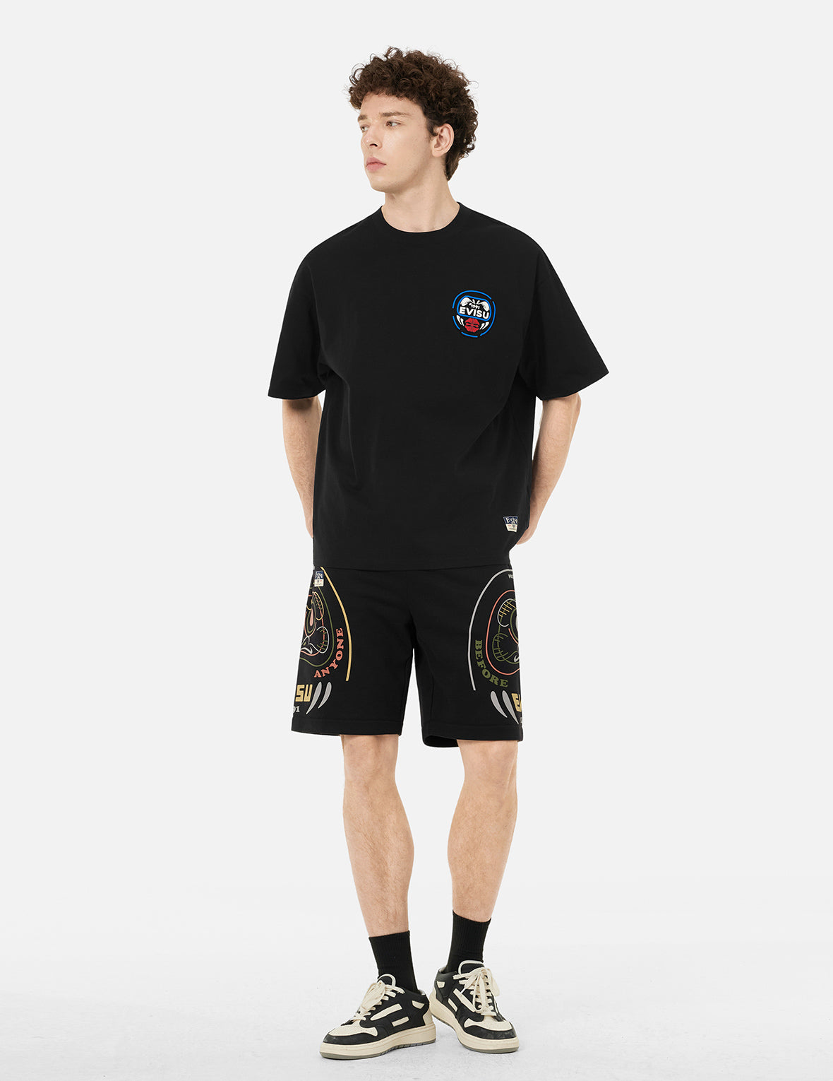 Daruma Emboss Print Loose Fit T-Shirt for Men & Women - Comfortable Casual Wear for Street Style, Travel & Everyday Outfits