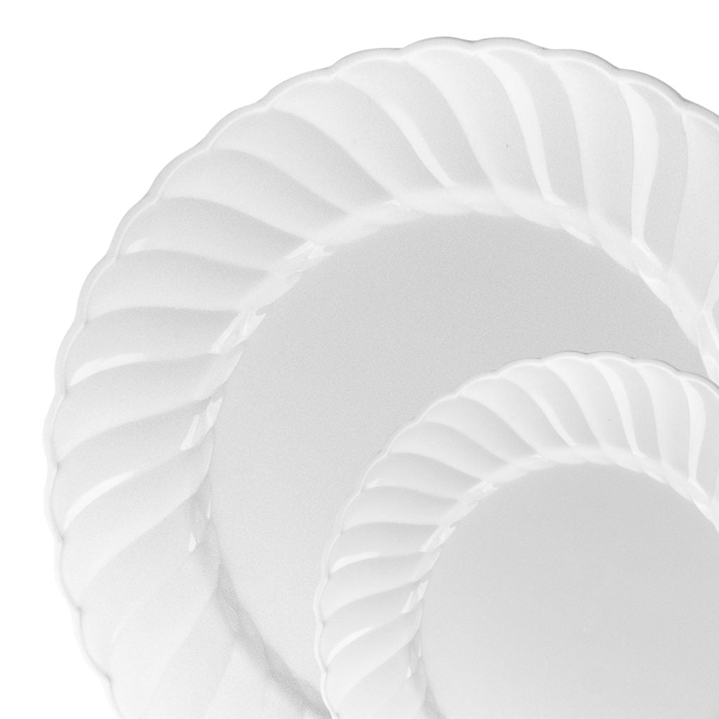 32-Piece White Round Plastic Dinnerware Set - Elegant Dinner Plates, Bowls & Cups for 16 Guests - Perfect for Parties, Picnics, and Outdoor Dining