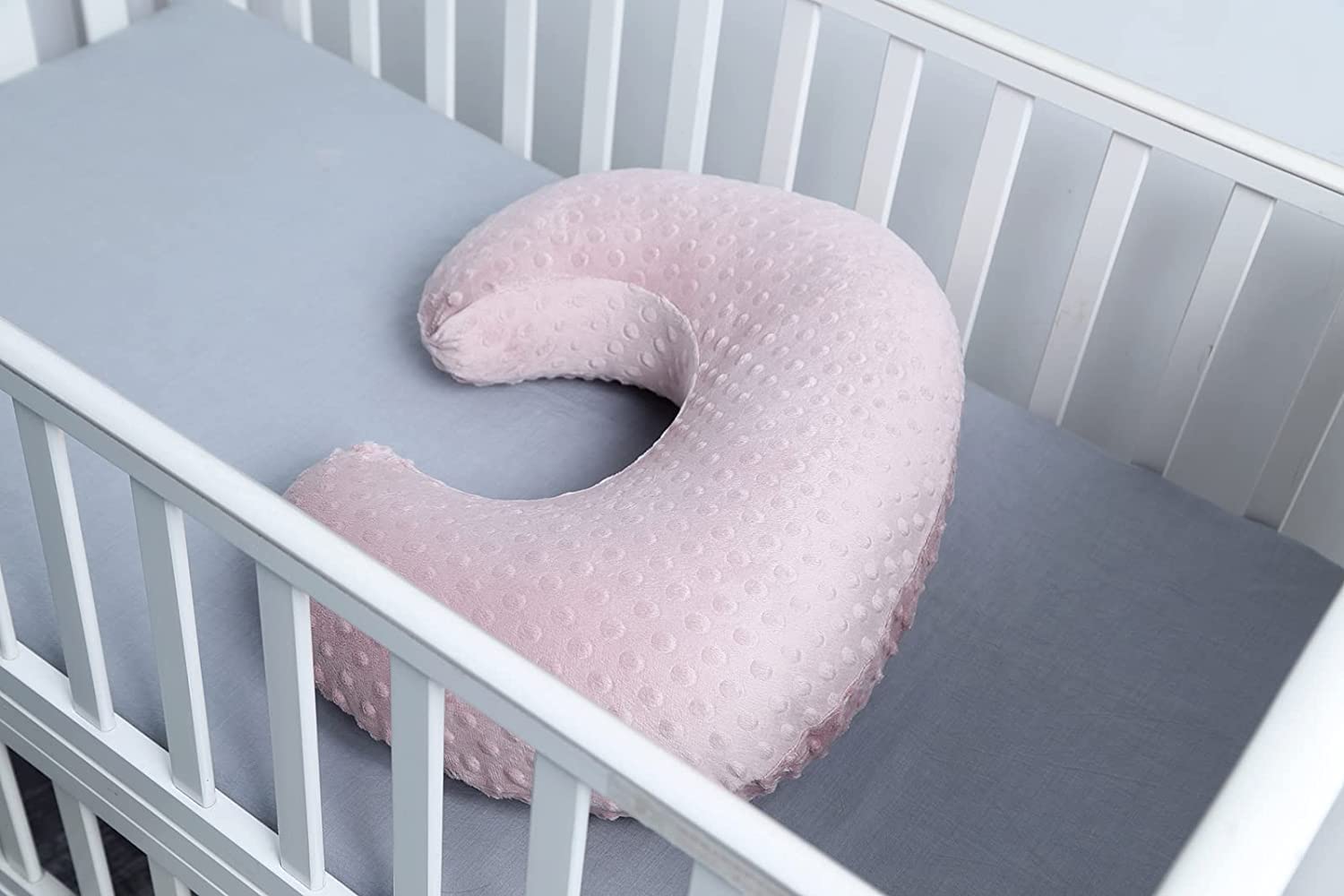 Breastfeeding Pillow for Mom & Baby - Support & Comfort for Nursing