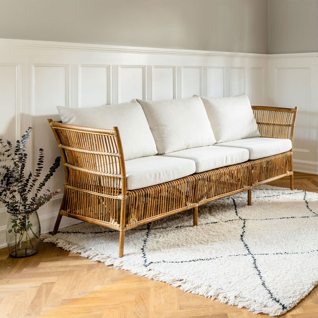 Donatello 3-Seater Sofa - Modern Fabric Couch for Living Room, Comfortable Sectional Sofa for Home & Office - Perfect for Family Gatherings & Relaxation