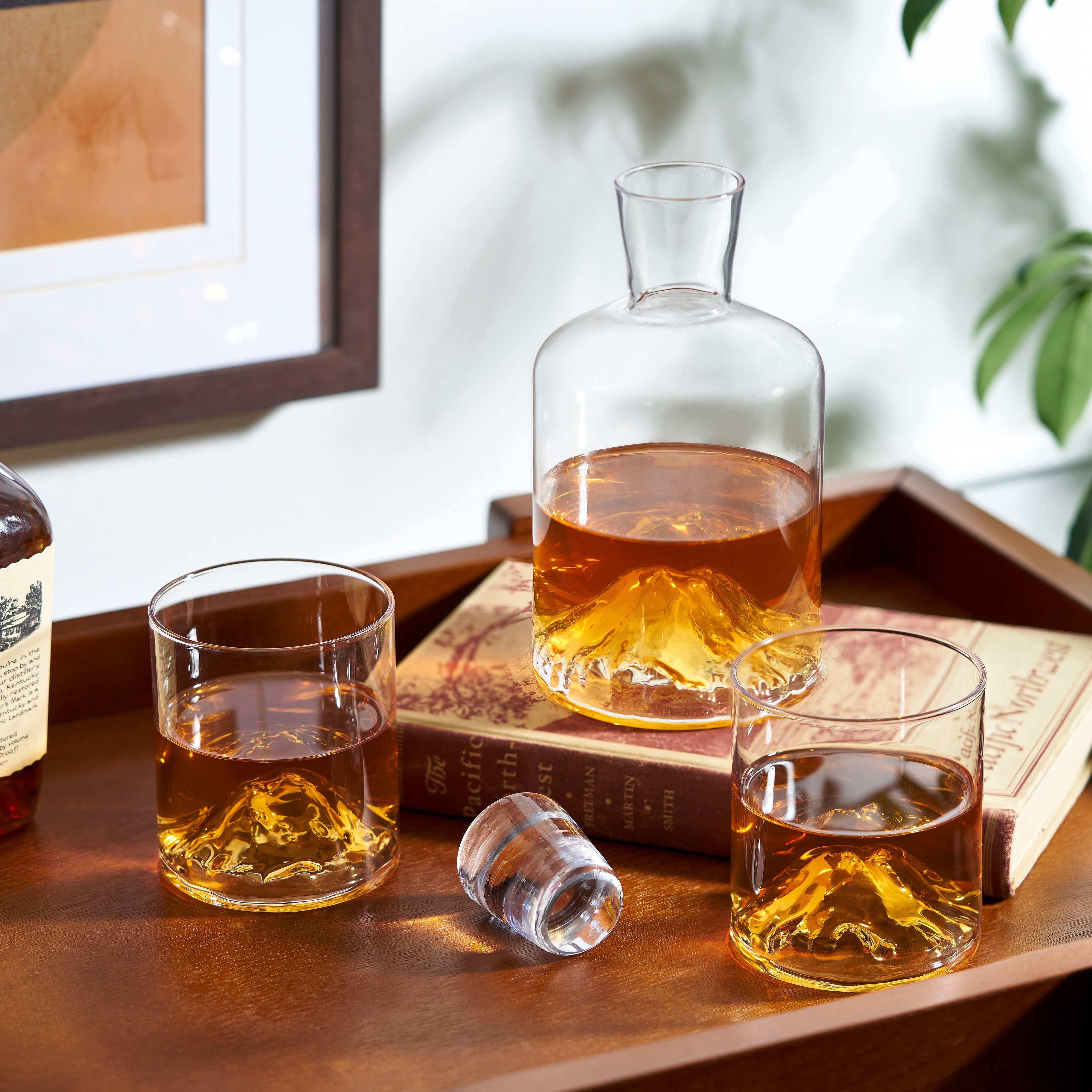 Premium Mountain Crystal Decanter and Whiskey Tumbler Set - 6-Piece Elegant Glassware for Bourbon, Scotch & Wine - Perfect for Home Bars, Gifts & Entertaining