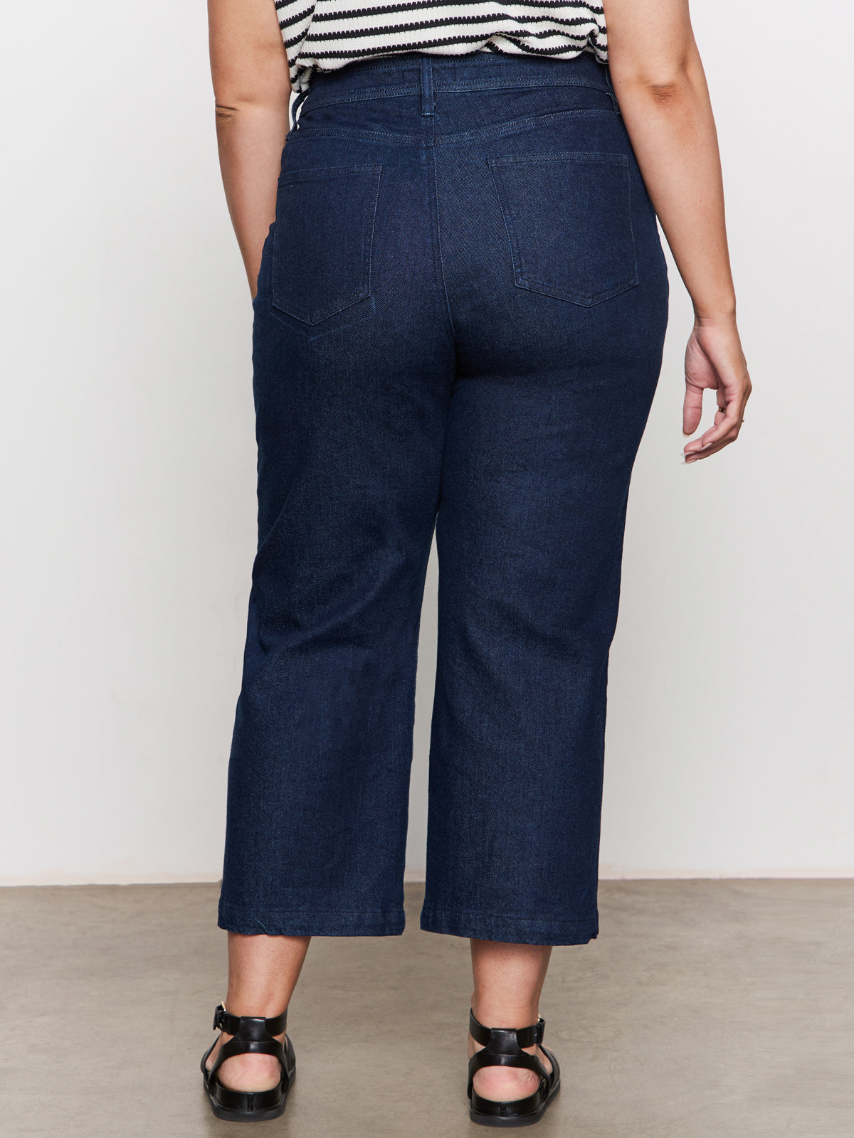 League Crop Jeans - Women's High Waisted Stretch Denim Pants | Extended Sizes 00-24 | Perfect for Casual Wear, Date Night & Street Style Fashion