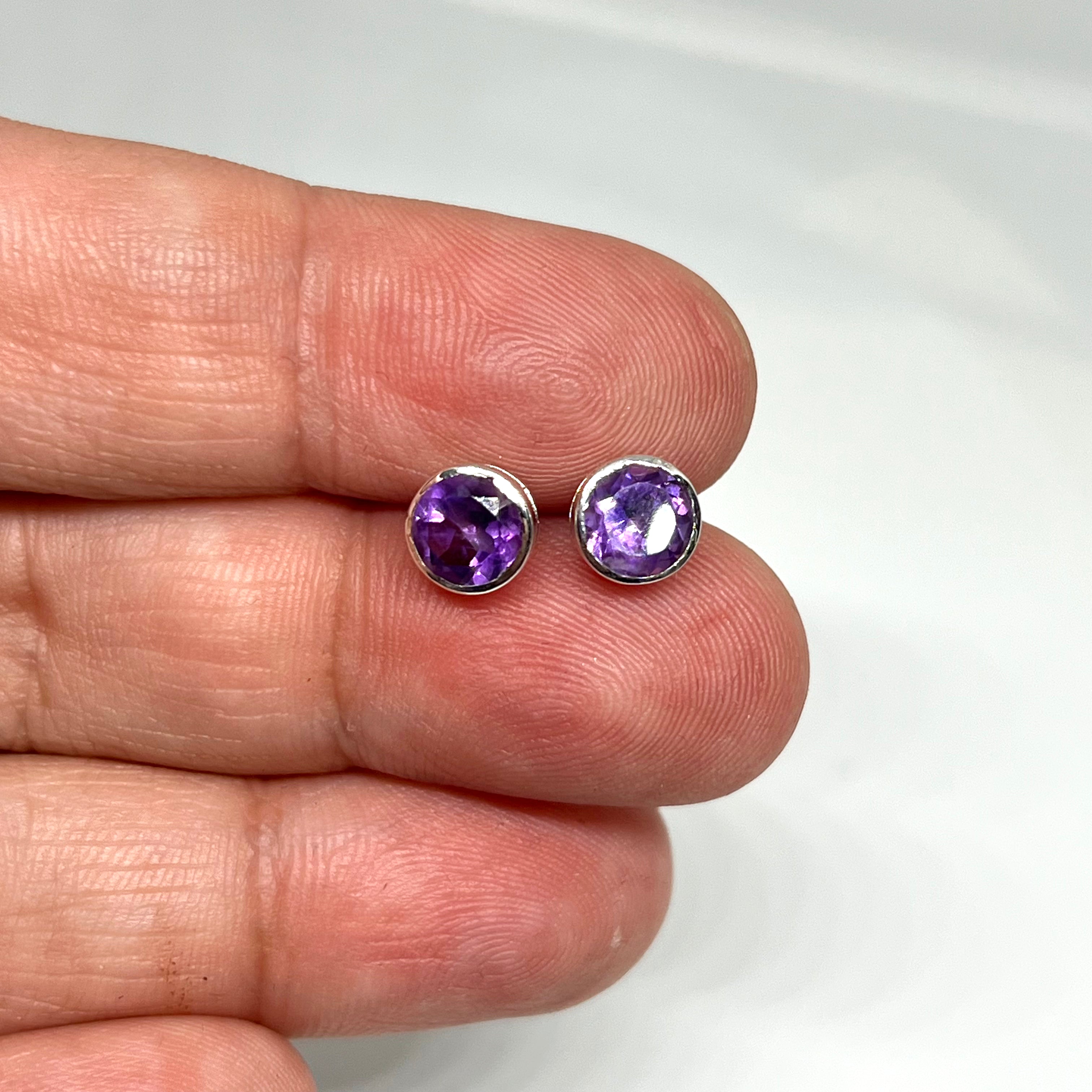 Round Faceted Gemstone Bezel Set Stud Earrings PSE003 - Elegant Jewelry for Women, Perfect for Parties, Weddings & Everyday Wear