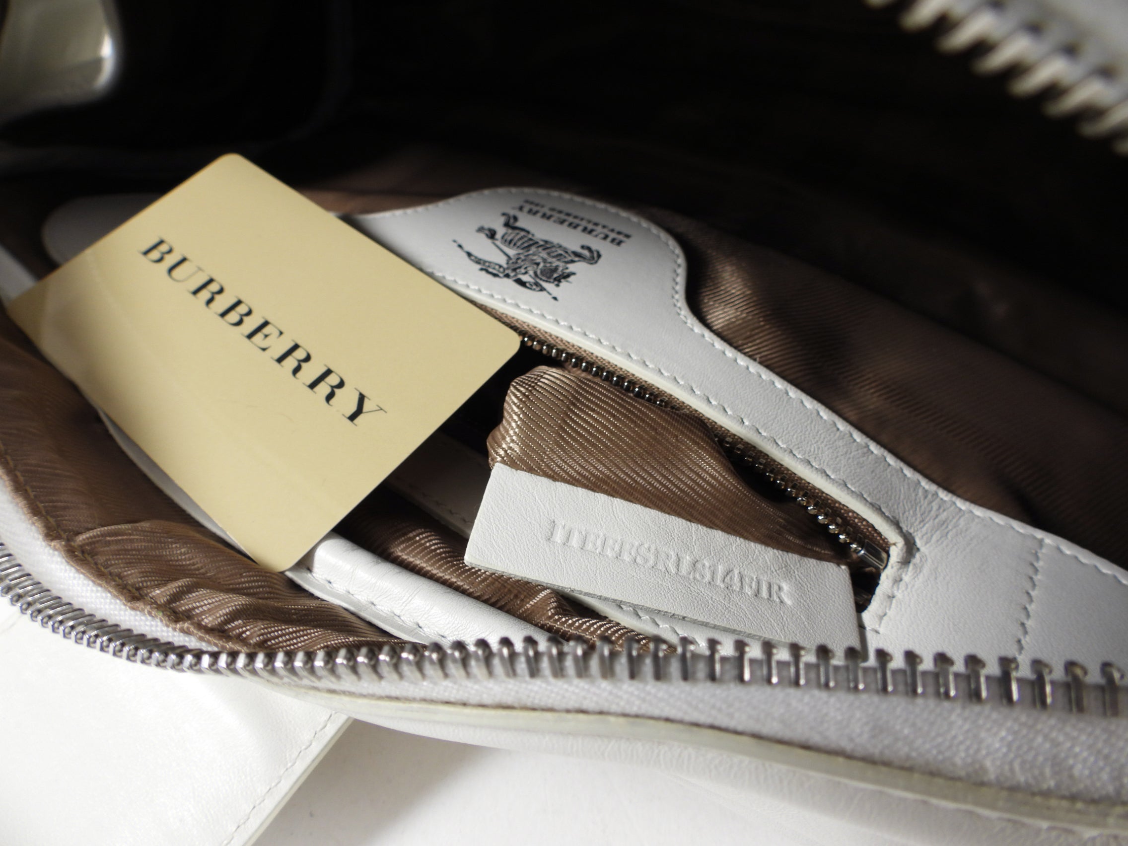 Burberry Prorsum White Leather Shoulder Bag | Luxury Designer Handbag for Women | Perfect for Work, Travel & Evening Events