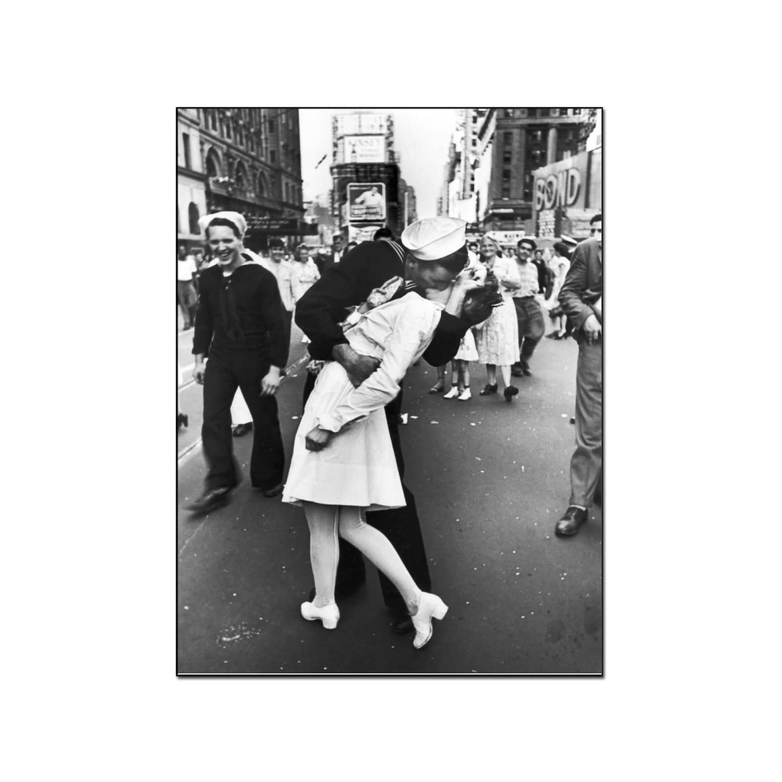 Vintage Sailor Kissing Nurse in Times Square Black & White Framed Canvas Wall Art - Extra Large WWII Romance Painting for Bedroom, Living Room & Office Decor