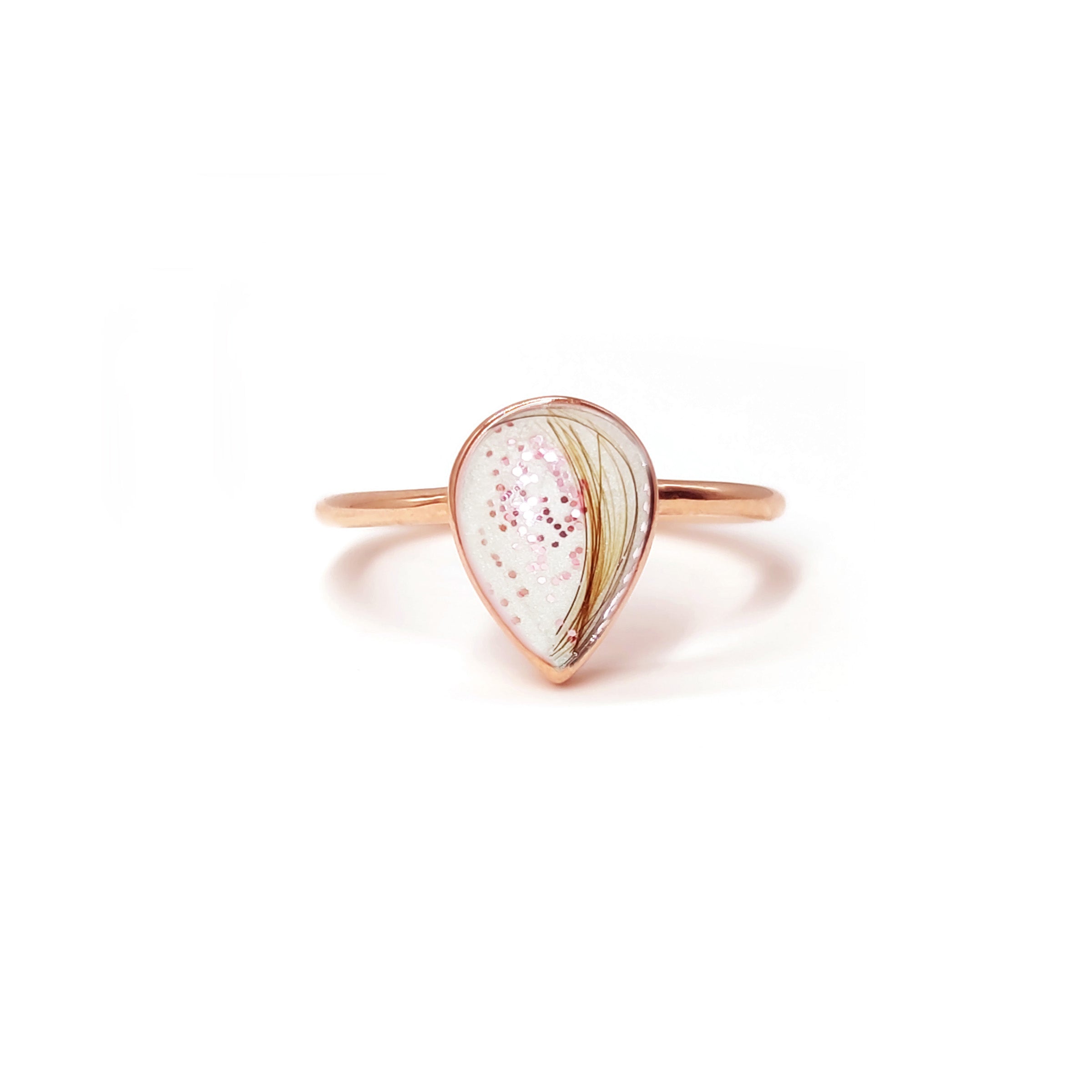 Classic Teardrop Gold Ring for Pet Hair & Fur Keepsake - Perfect for Pet Lovers & Memorial Jewelry Gifts