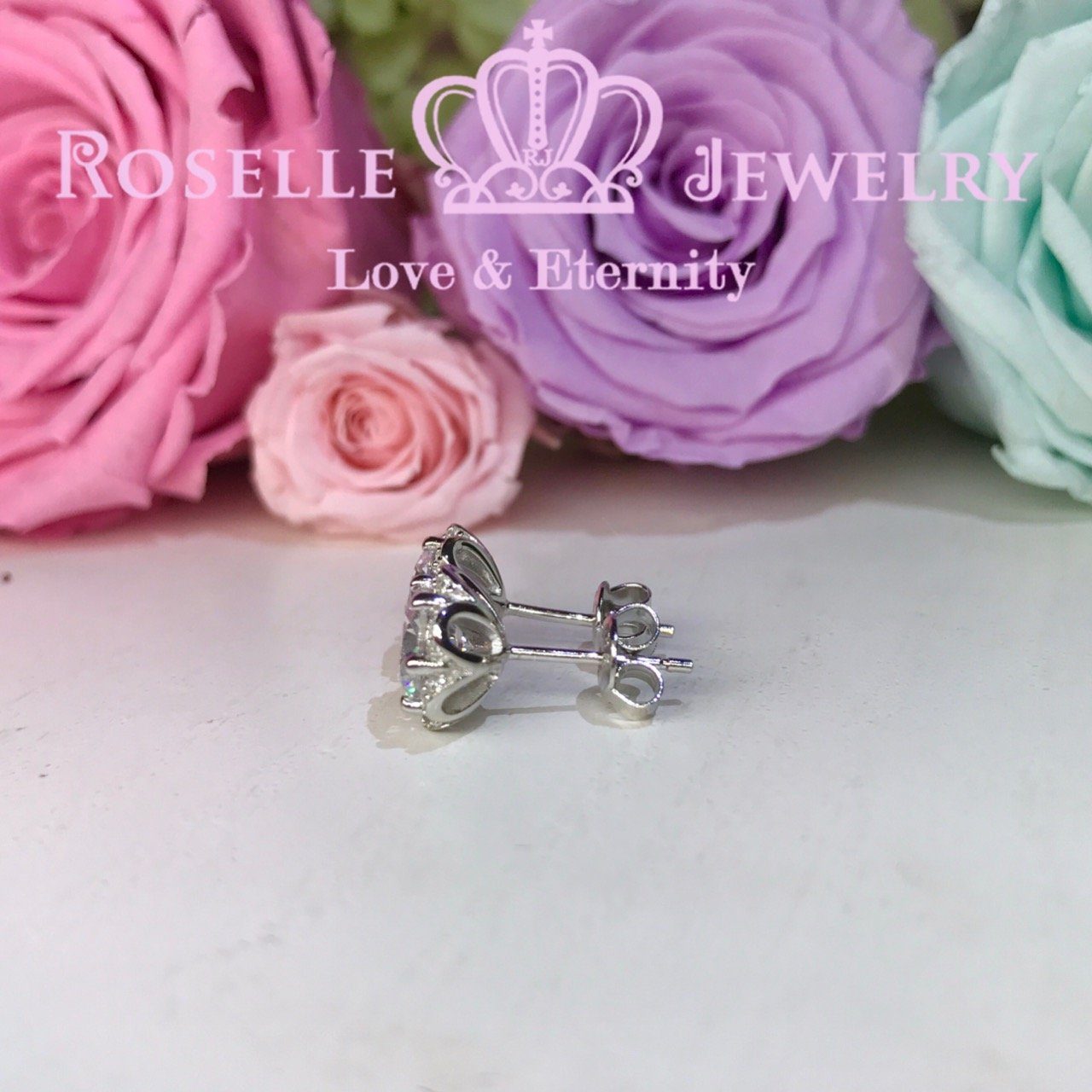Trendy Floral Stud Earrings for Women - Elegant Rose Gold & Silver Fashion Jewelry - Perfect for Parties, Weddings & Everyday Wear