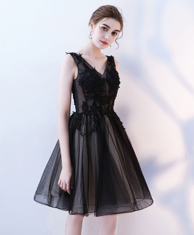 Elegant Black V-Neck Tulle Lace Short Prom Dress for Homecoming, Party, and Special Occasions - Perfect for Dances, Formals, and Evening Events