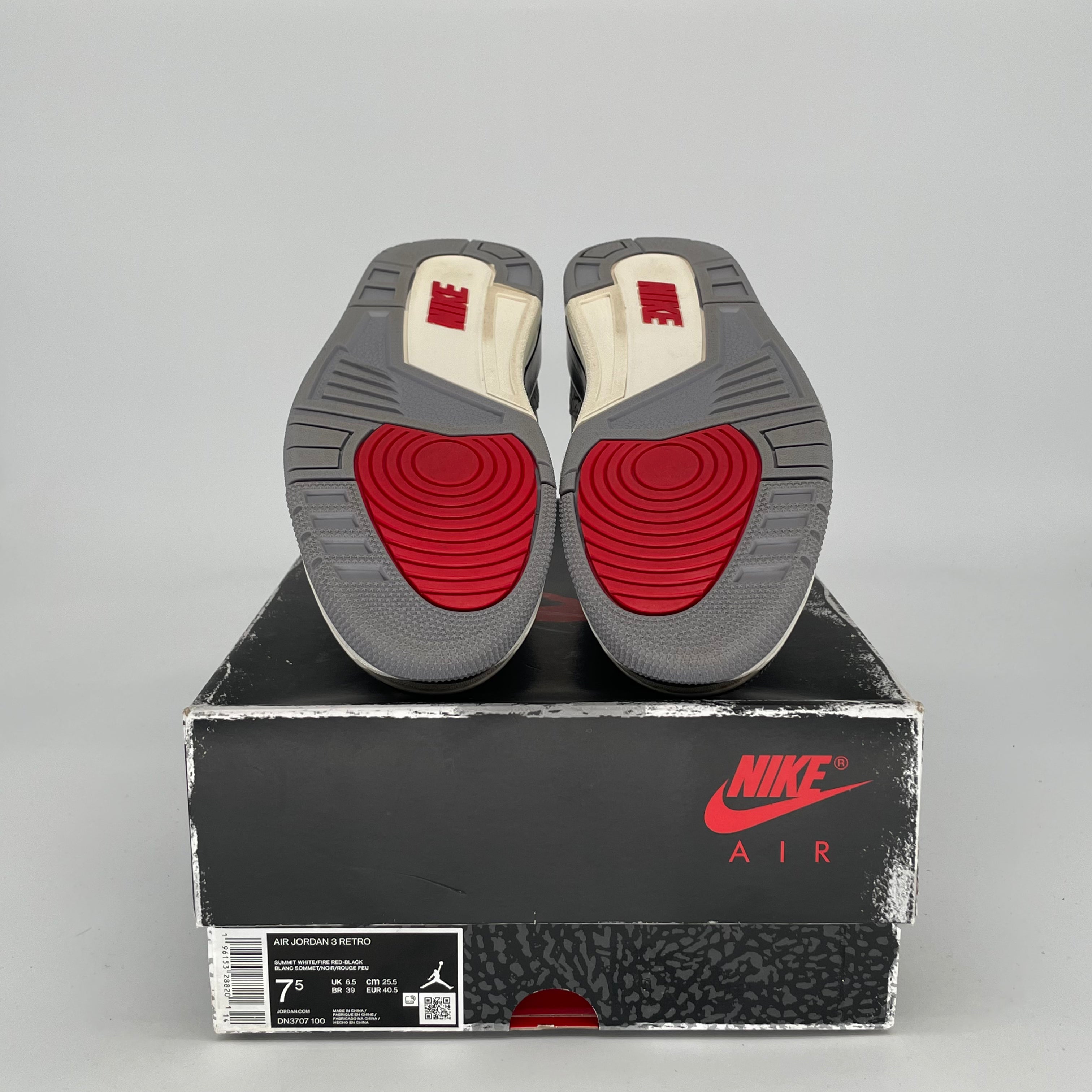 AIR JORDAN 3 White Cement Reimagined Retro Sneakers - Men's Size 7.5/Women's Size 9 (DN3707-100) - Authentic Basketball Shoes for Streetwear & Casual Outfits