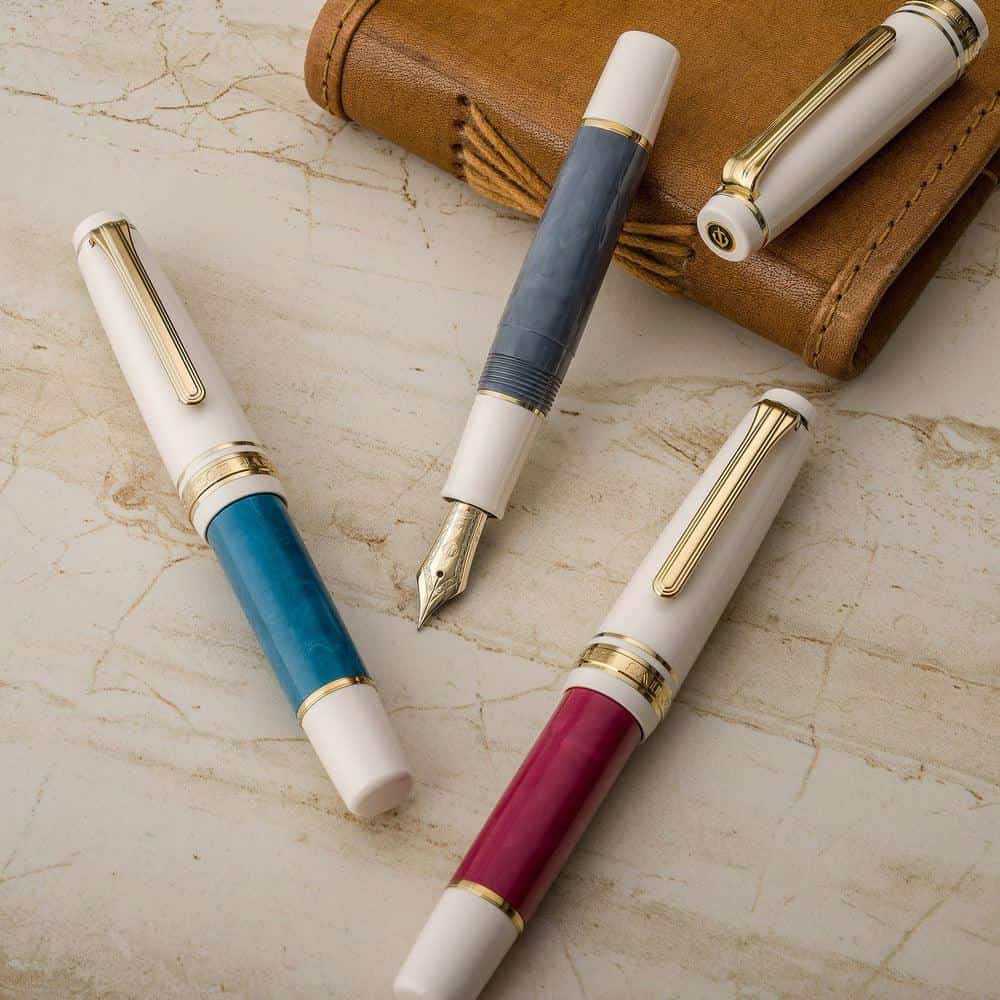 Sailor Fountain Pen Pro Gear Slim Mini - Premium Japanese Writing Instrument for Calligraphy & Note Taking - Elegant Design for Professionals & Students - Perfect for Office, School & Gift Giving
