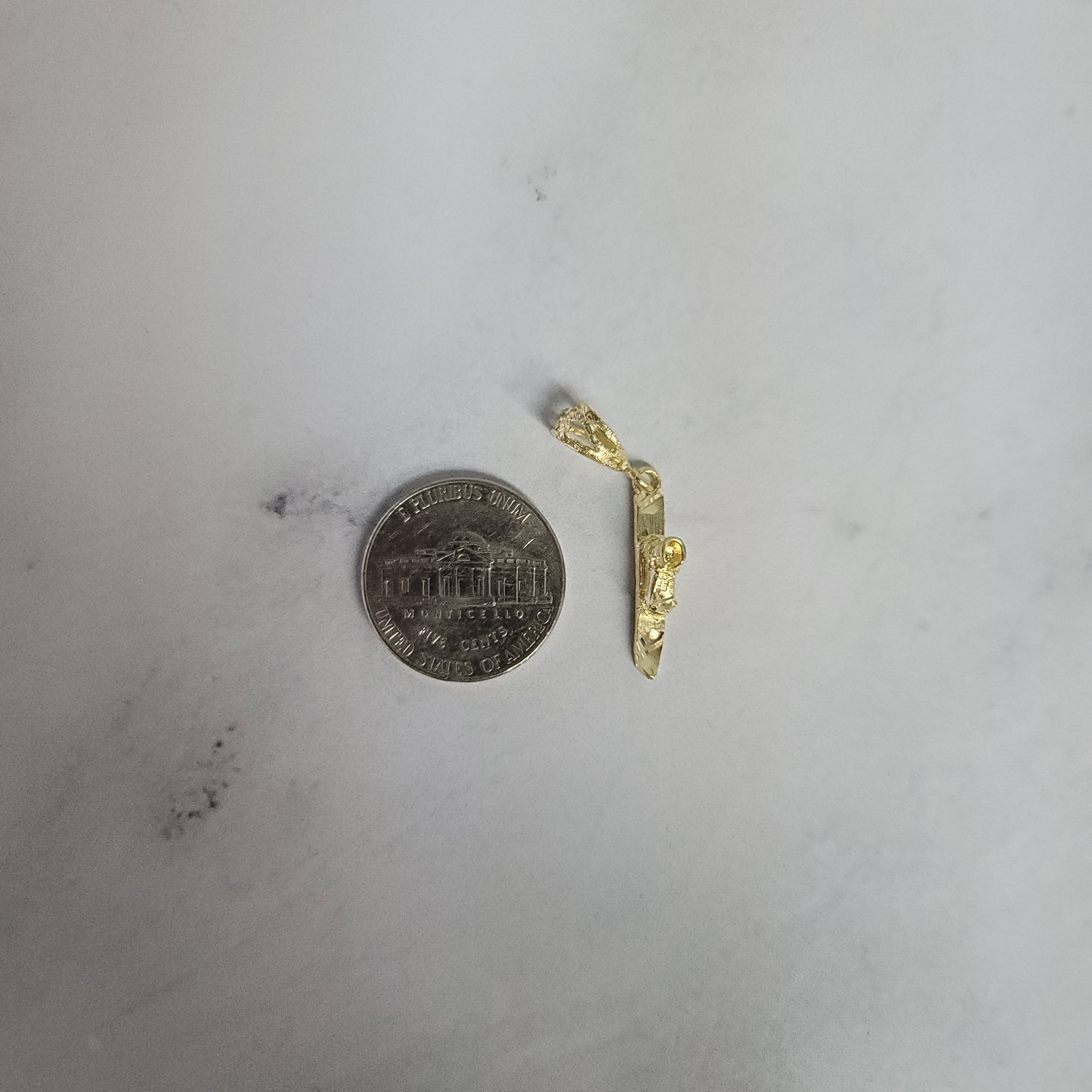 14K Yellow Gold Dainty Small Snowboard Charm with Diamond Cuts - Perfect for Jewelry Gifts, Snowboarding Enthusiasts & Winter Sports Lovers