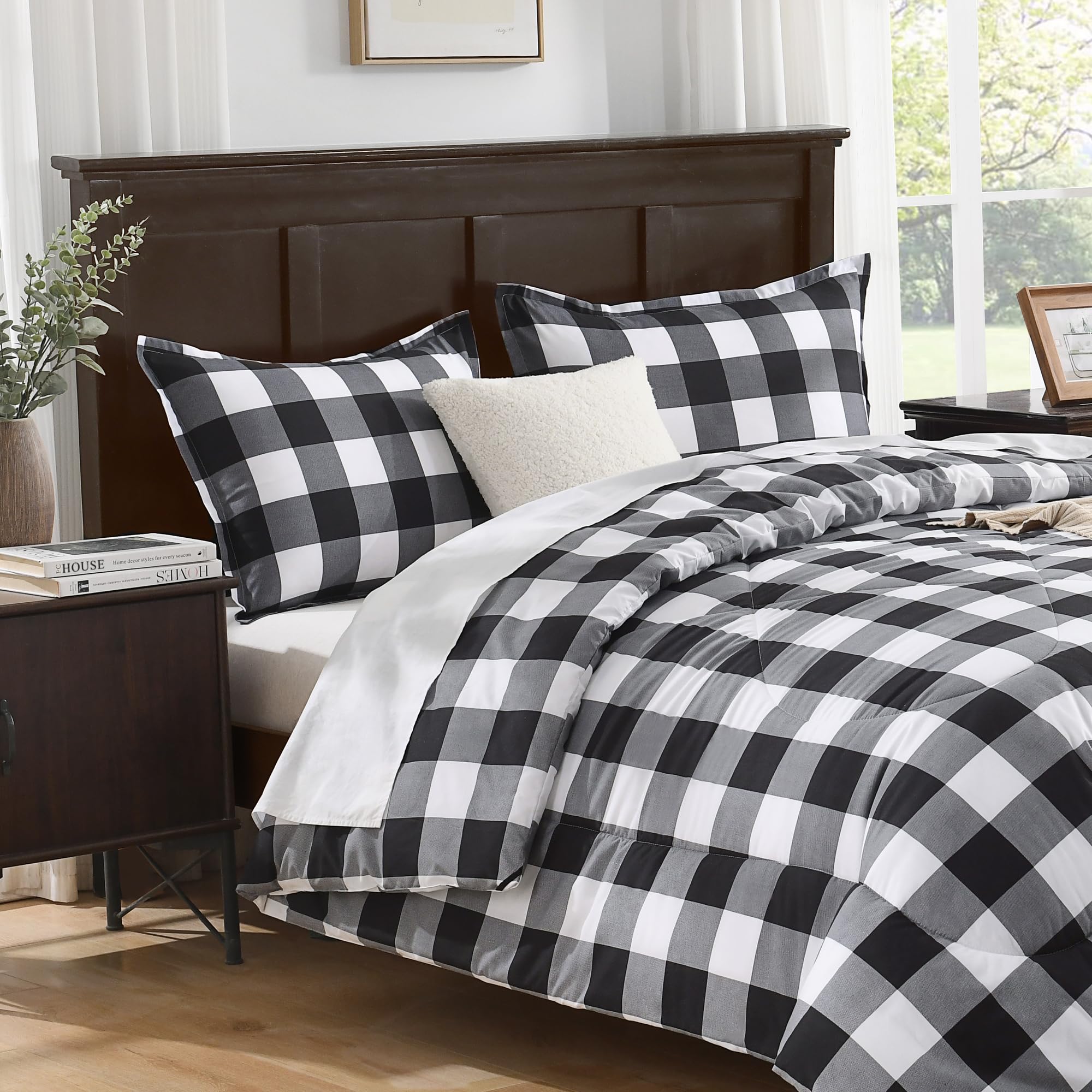 Andency Black Plaid King Size Comforter Set (90x104 Inch) - 3 Piece Buffalo Check Bedding with Lightweight Microfiber Down Alternative Comforter & 2 Pillowcases - Perfect for Summer, Guest Room & Cozy Bedroom Decor