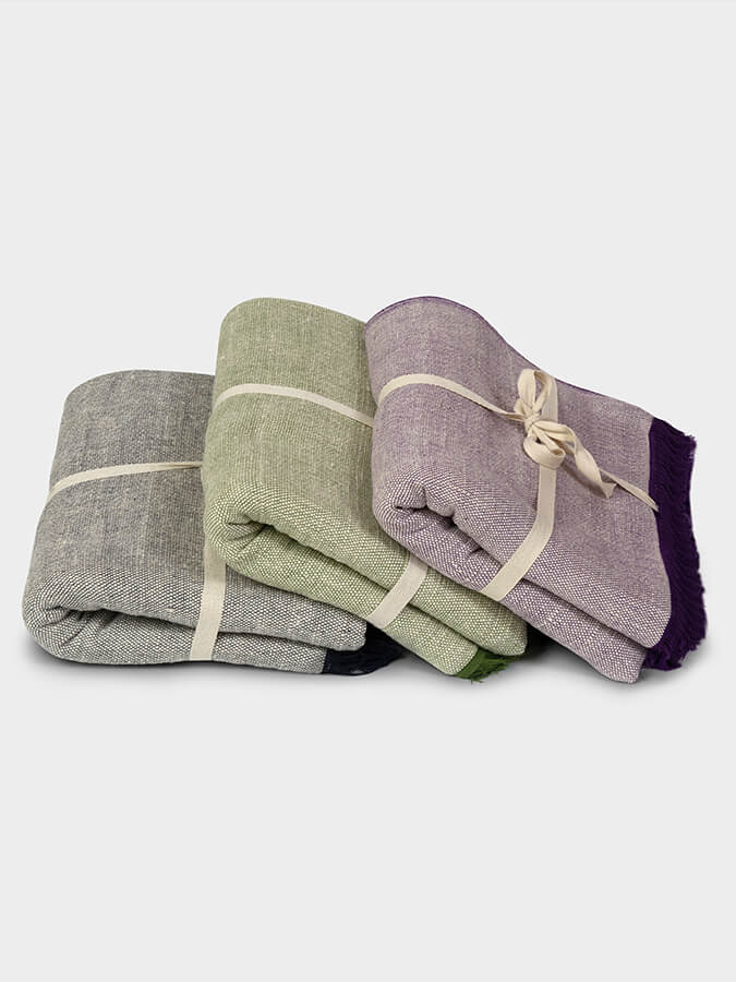 GOTS Certified Organic Cotton Yoga Blanket for Studio & Home - Two-Toned Design for Meditation, Relaxation & Yoga Practice
