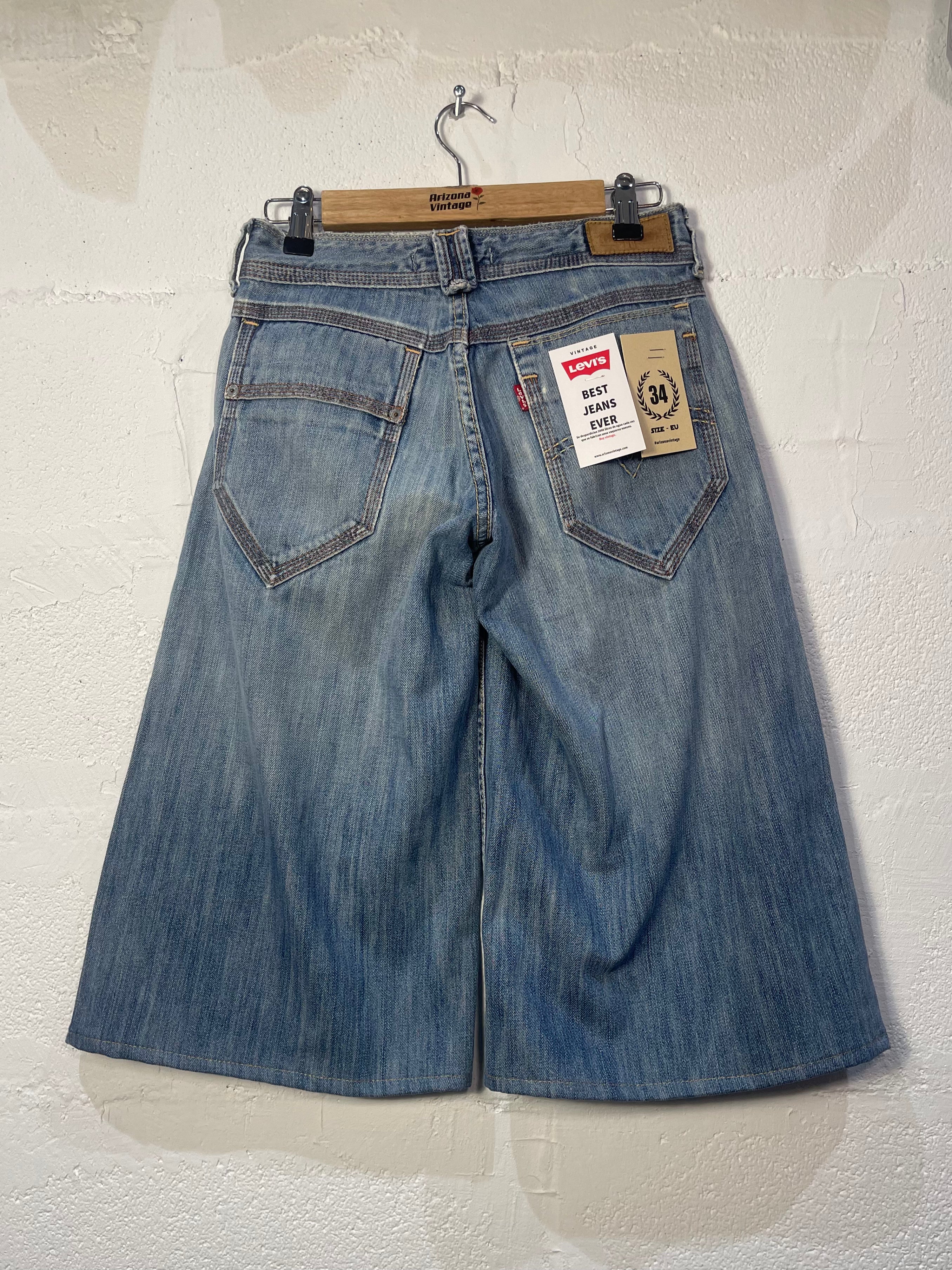Levi's 66 Shorts for Men - Classic Denim Shorts for Casual Wear, Summer Outfits & Beach Vacations