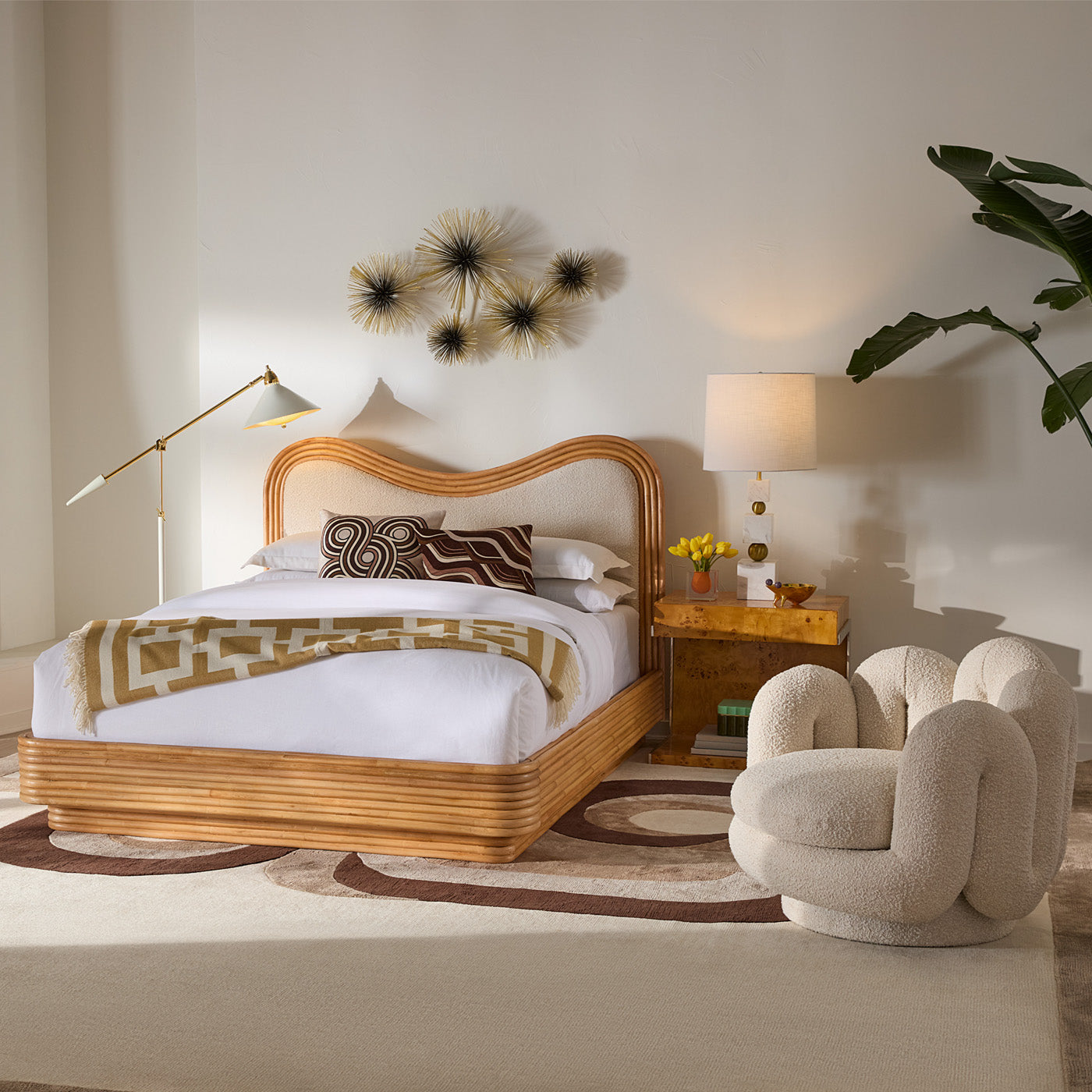 Riviera Wave Bed - Modern Coastal Style Queen Size Platform Bed Frame with Wooden Slats - Perfect for Beach House, Guest Room or Master Bedroom