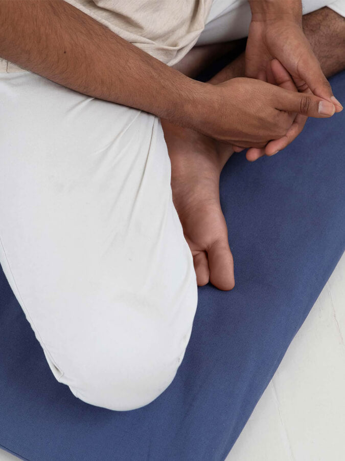 Basaho Premium Meditation Mat - Extra Thick & Comfortable Yoga Mat for Mindfulness, Zen & Relaxation - Perfect for Home, Studio & Outdoor Meditation Practice