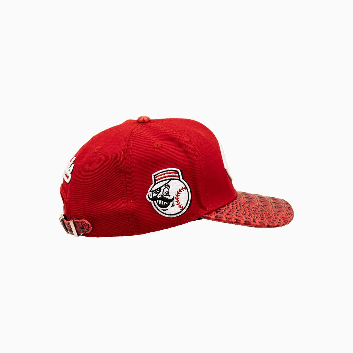 Cincinnati Reds MLB Leather Brim Wool Snapback Hat - Vintage Baseball Cap for Men & Women - Perfect for Games, Tailgating & Fan Gear Collection
