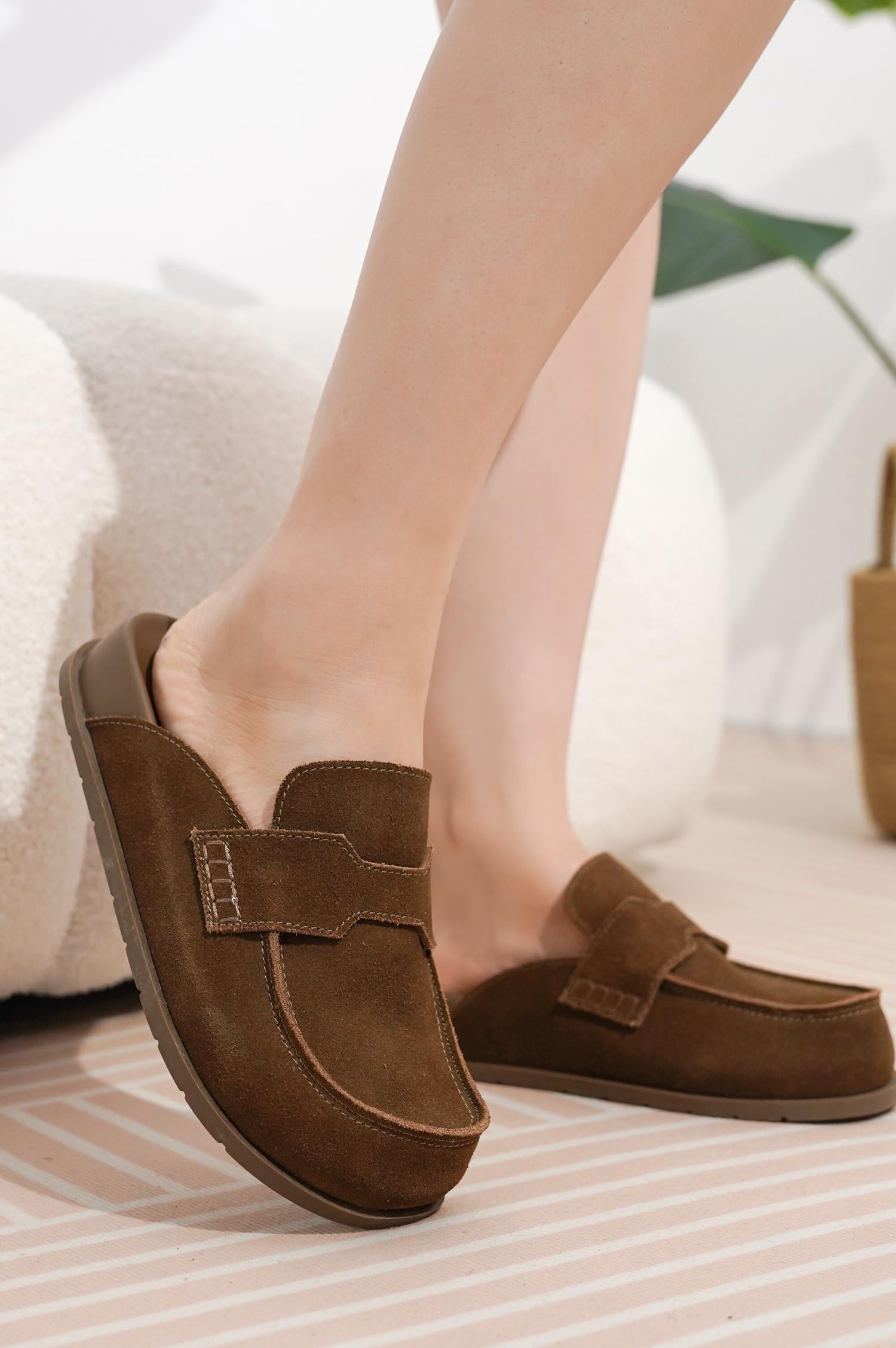 **Genuine Suede Women's Clogs with Memory Foam Arch Support - Non-Slip Sole Platform Shoes for Women - Comfortable Winter Footwear for Casual Wear, Work & Home Use**
