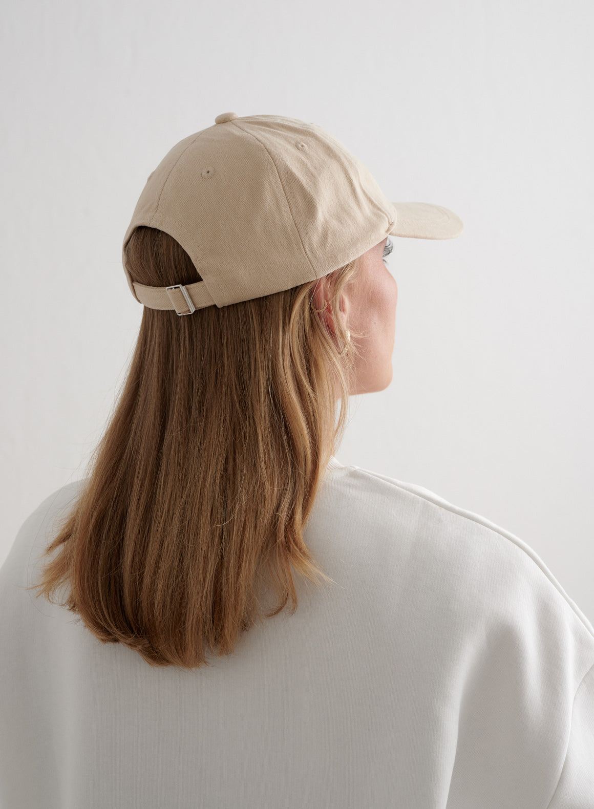 Beige Small Logo Baseball Cap for Men & Women - Adjustable Snapback Hat for Outdoor Sports, Casual Wear & Sun Protection