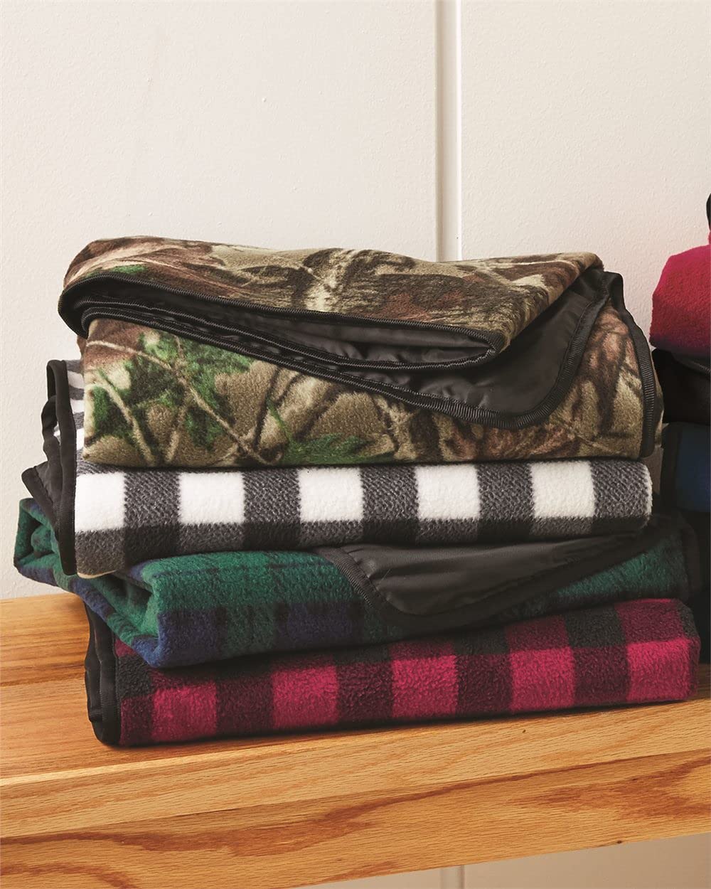 Liberty Bags Fleece & Nylon Plaid Picnic Blanket - Waterproof Outdoor Blanket for Camping, Beach, Park, and Tailgating | Buffalo Check Pattern (One Size)