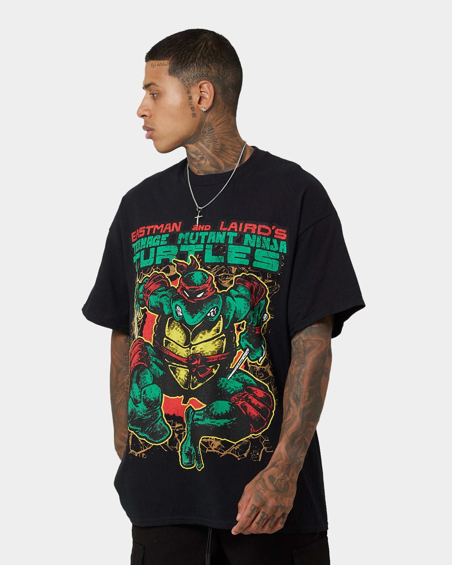 Vintage Teenage Mutant Ninja Turtles Raphael Graphic T-Shirt - Black Retro TMNT Shirt for Men & Women - Perfect for Cosplay, Comic Con & 90s Nostalgia Fans