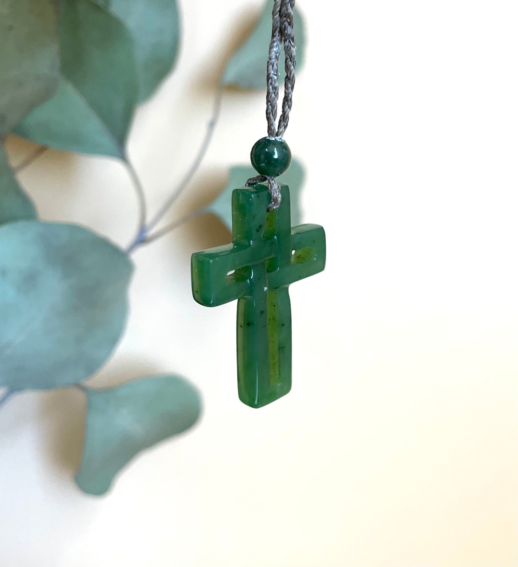 Stylish Silver Cross Pendant Necklace for Women - Elegant Religious Jewelry Gift for Baptism, Confirmation & Everyday Wear