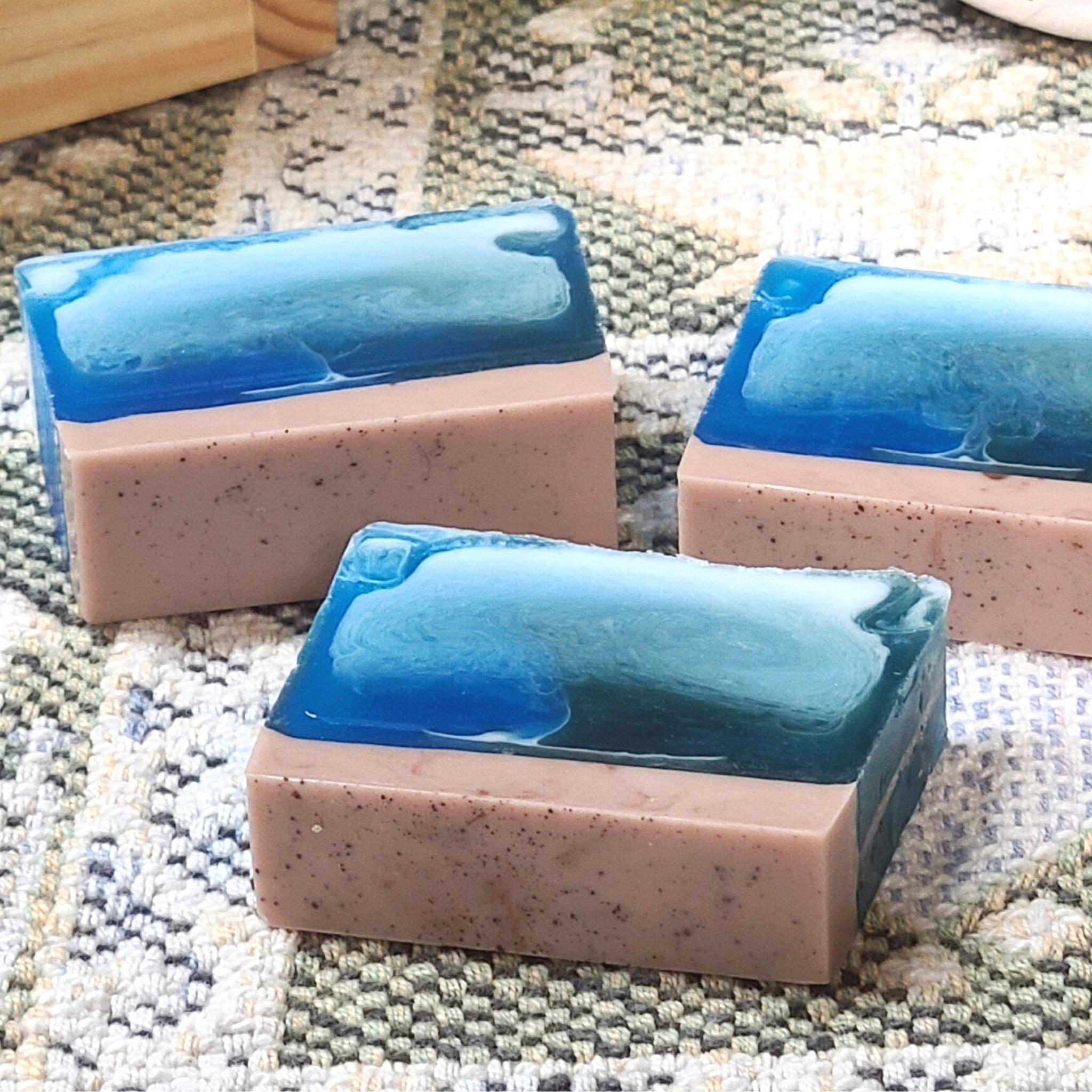 Kid-Friendly Melt and Pour Soap Making Kit - DIY Craft Soap for Beginners & Children - Fun Family Activity & Creative Gift Idea